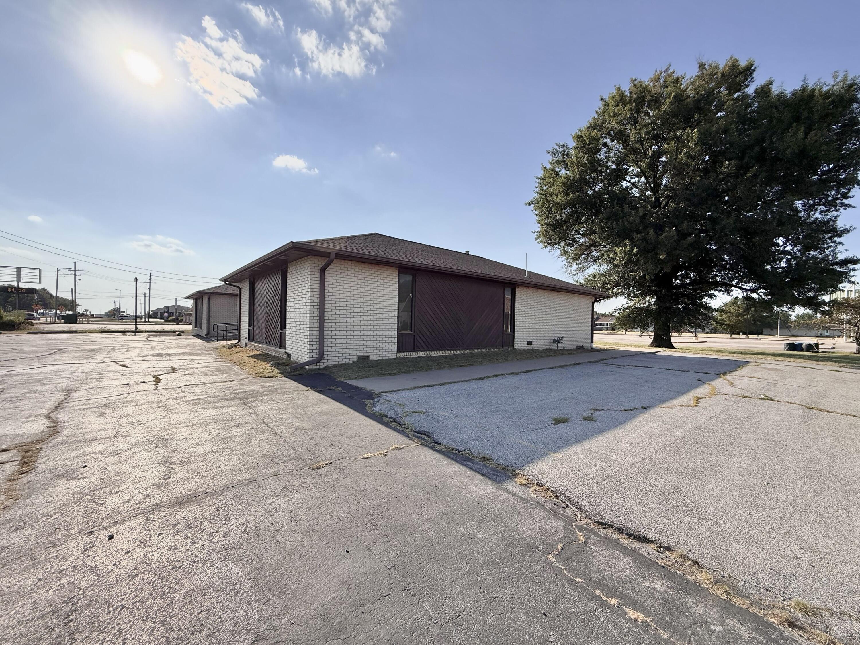 main property photo 38