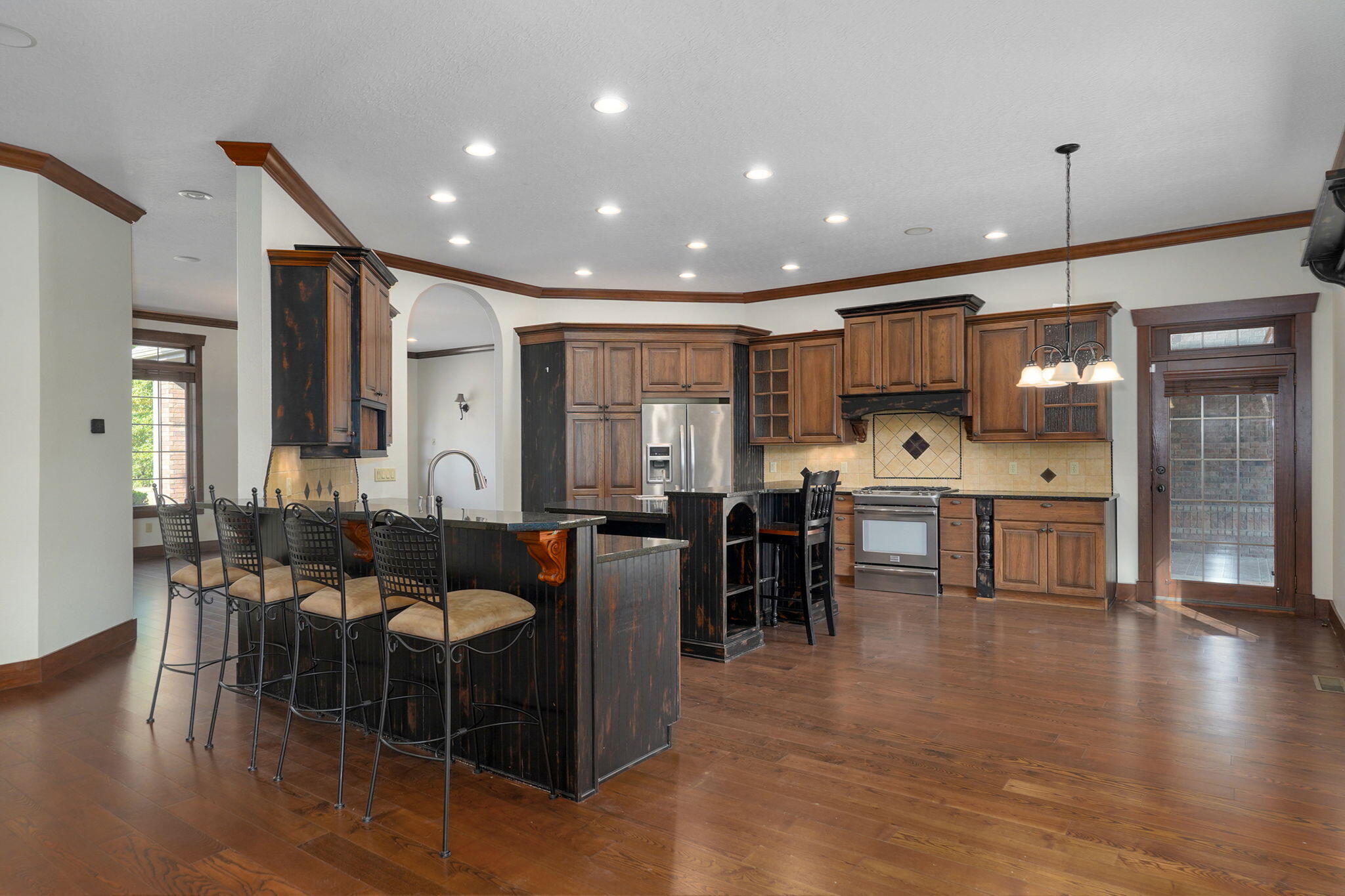 main property photo 23