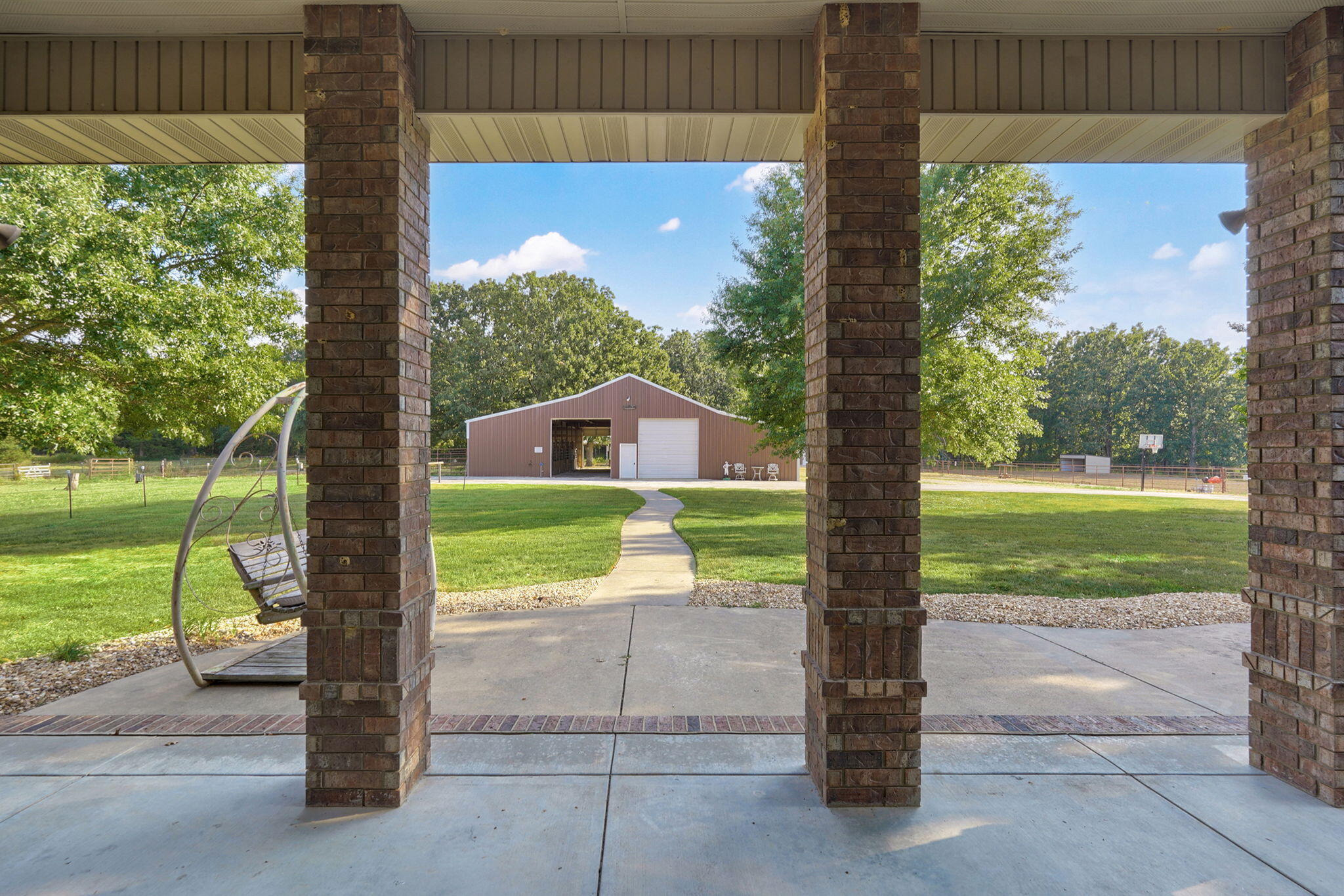 main property photo 8