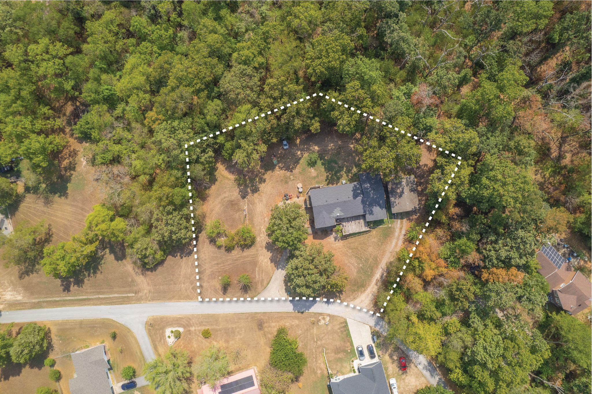 main property photo 34