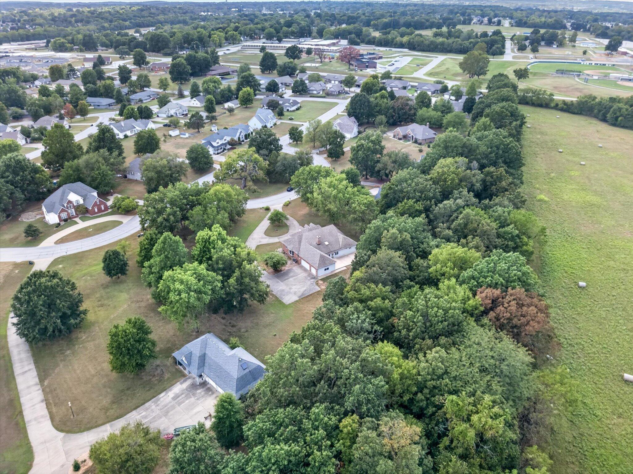 main property photo 51