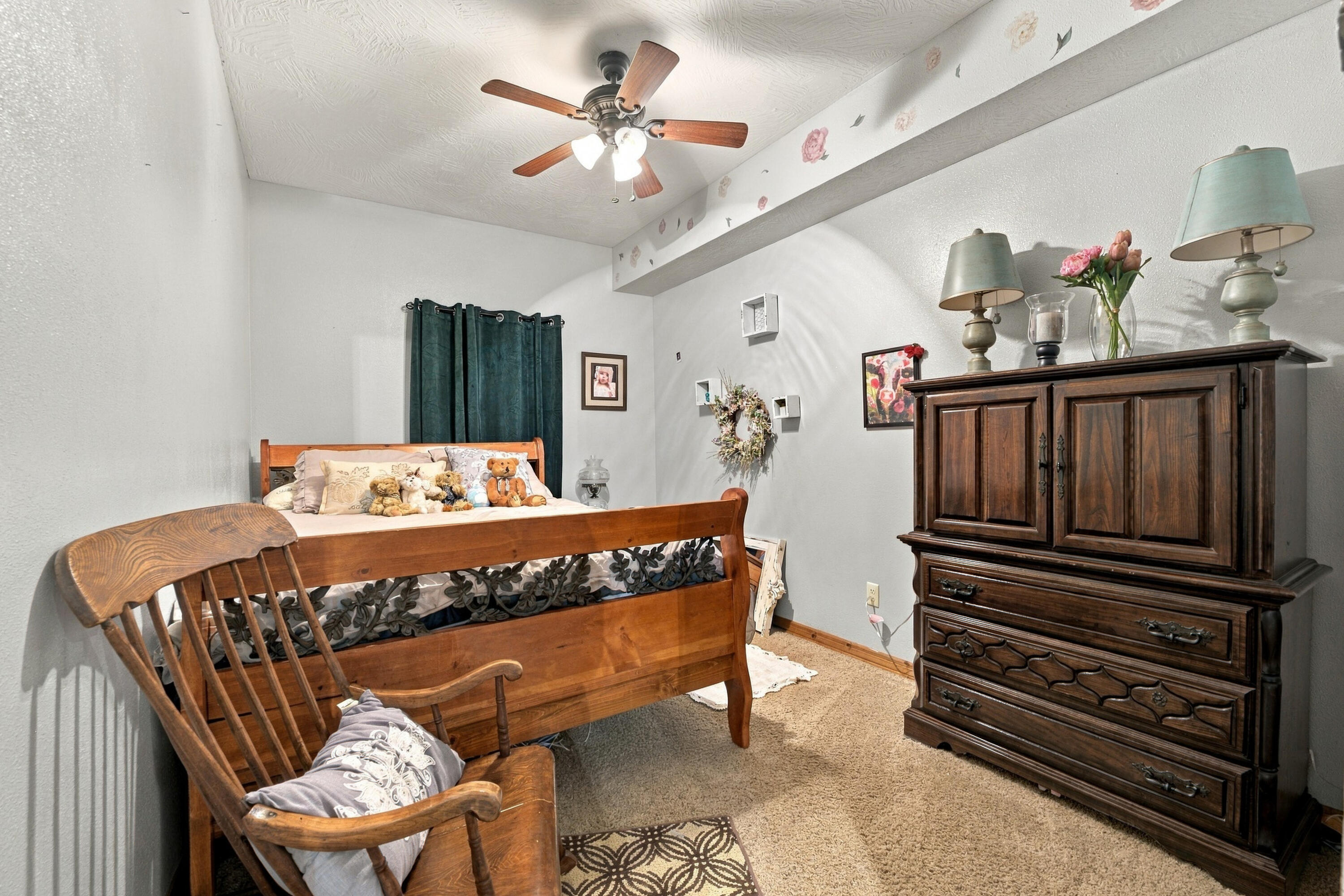 main property photo 50
