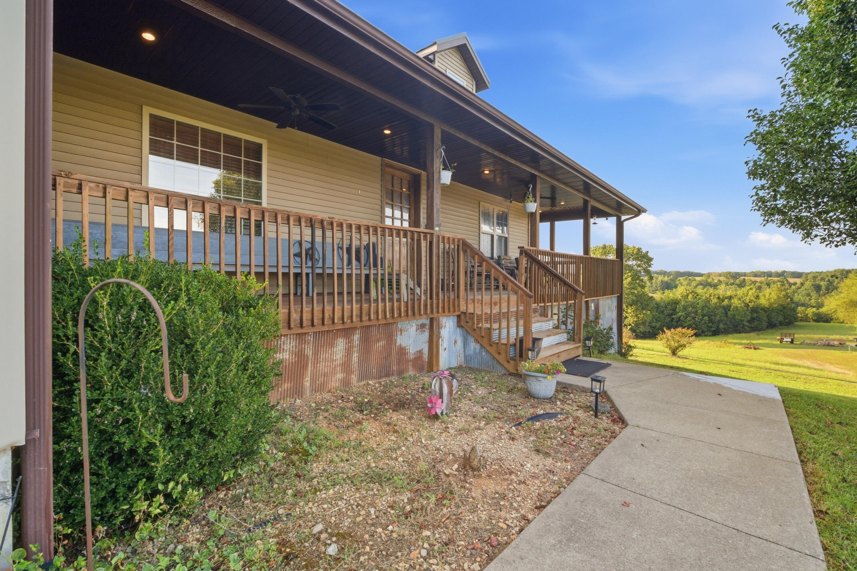 main property photo 60