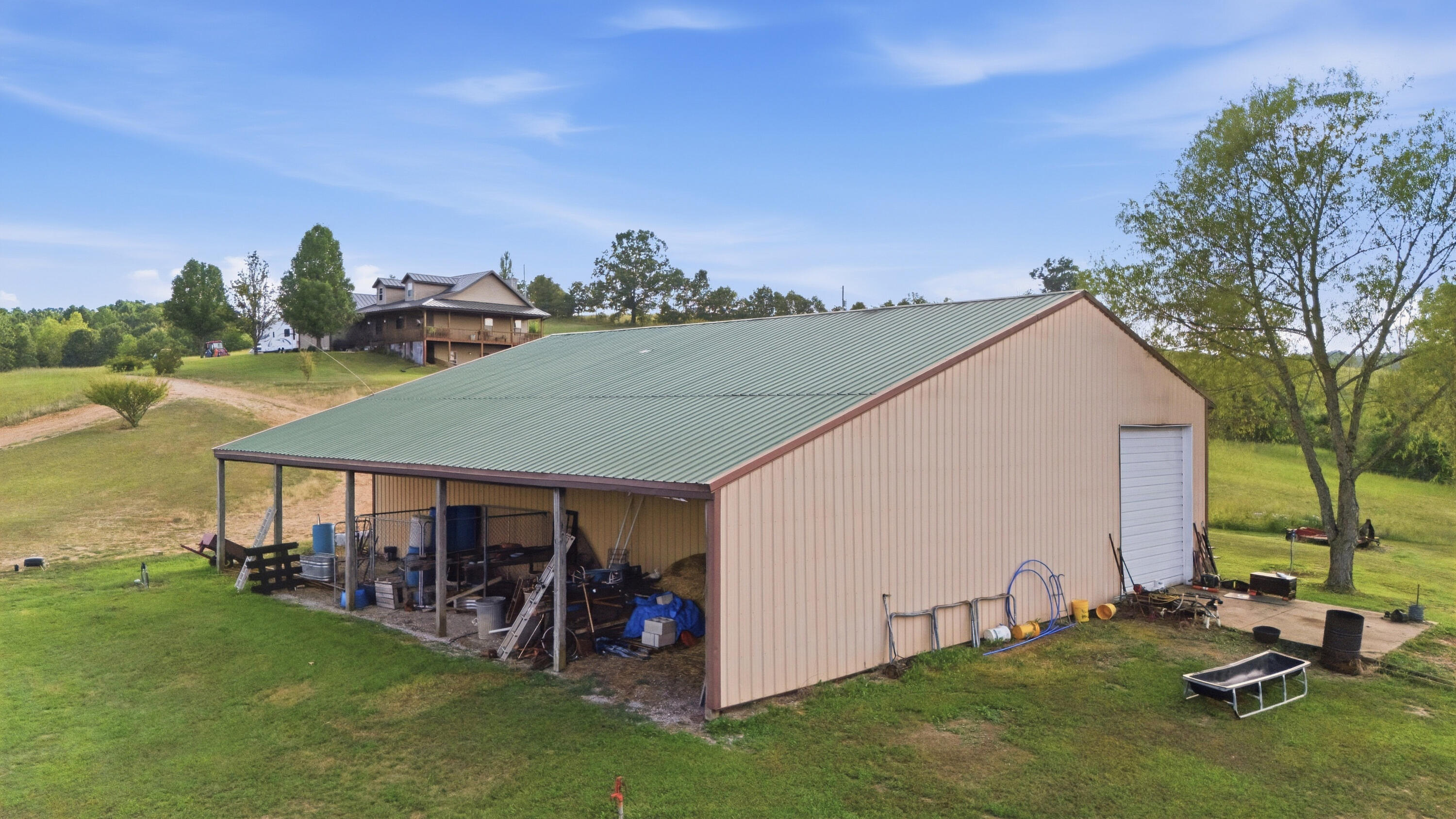 main property photo 8