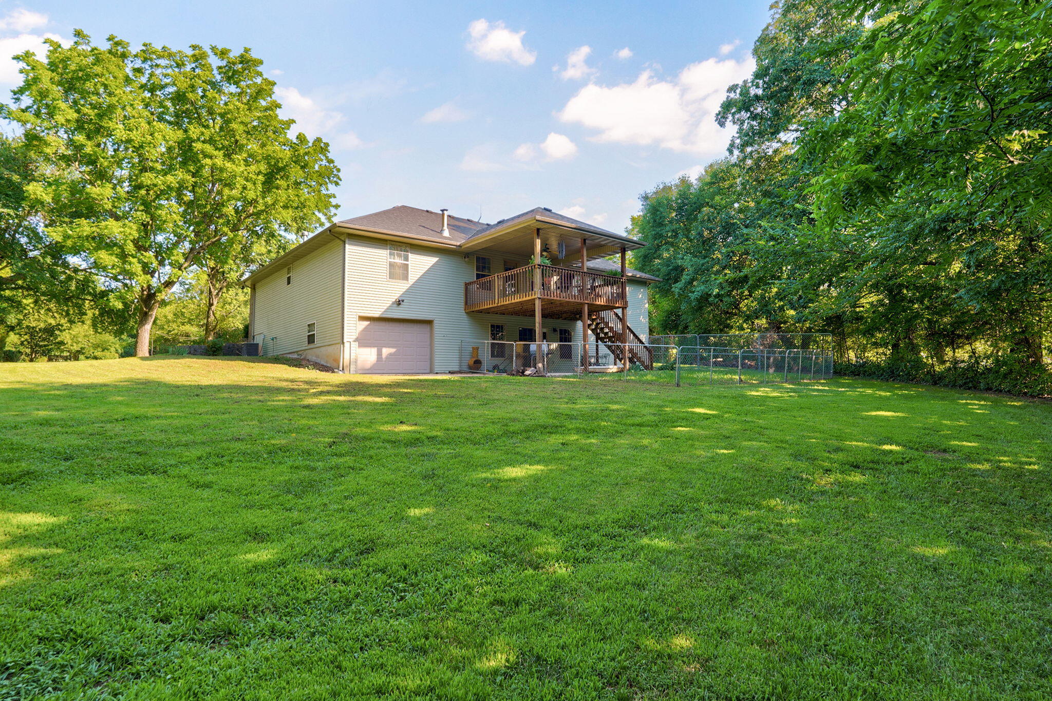 main property photo 25
