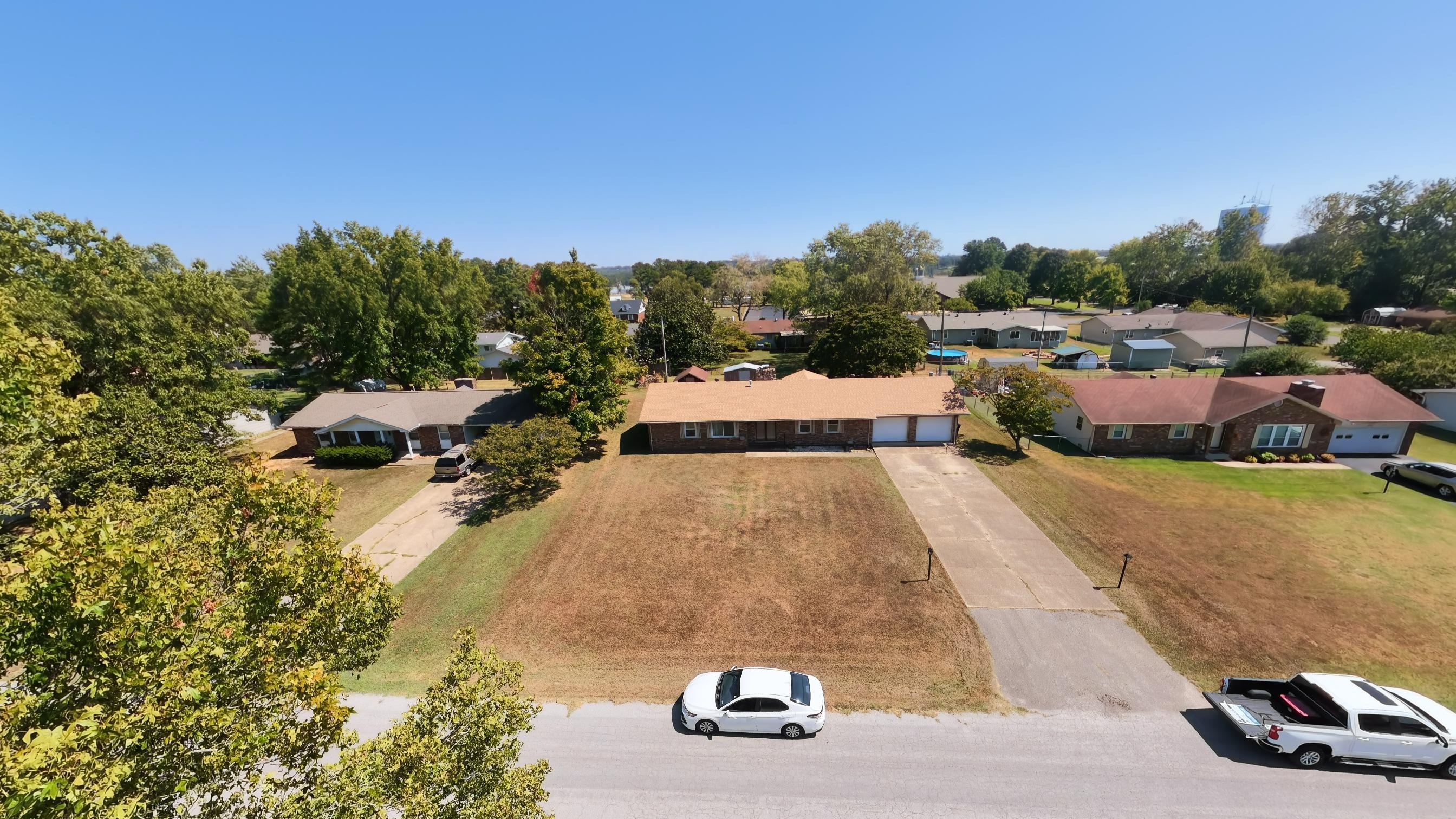 main property photo 36
