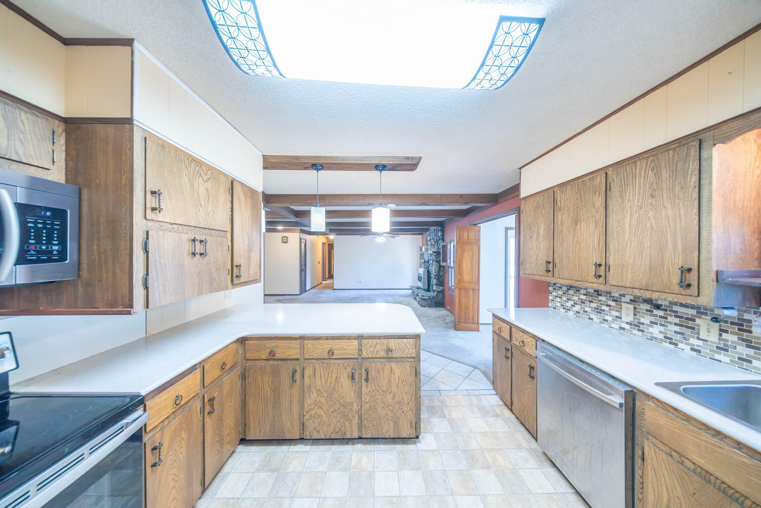 main property photo 7