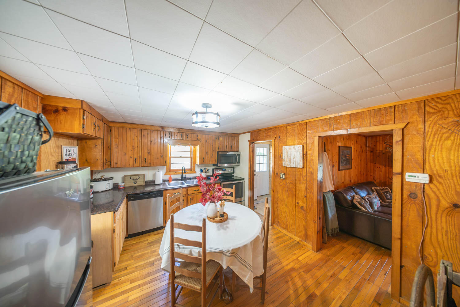 main property photo 14