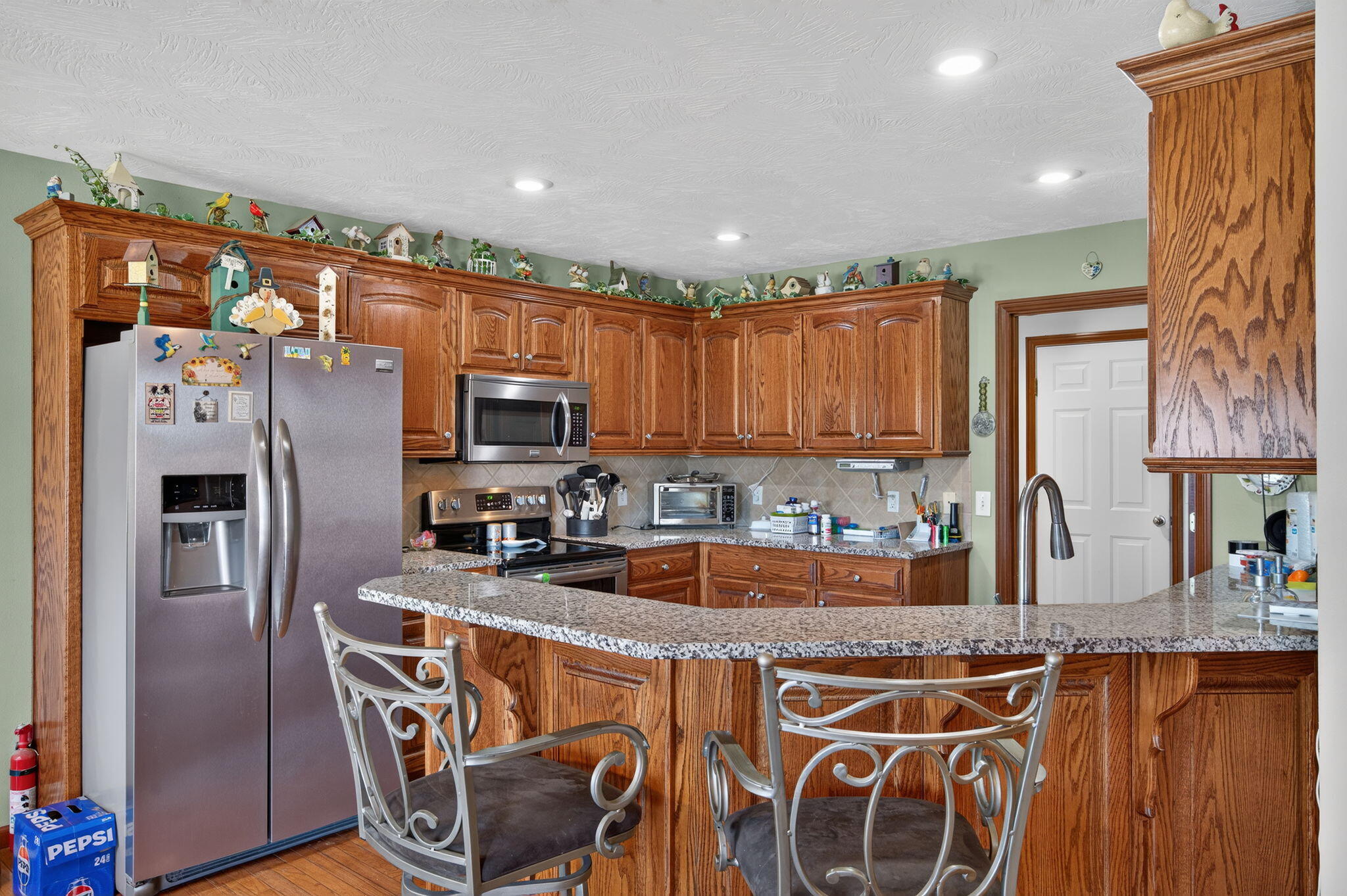 main property photo 14
