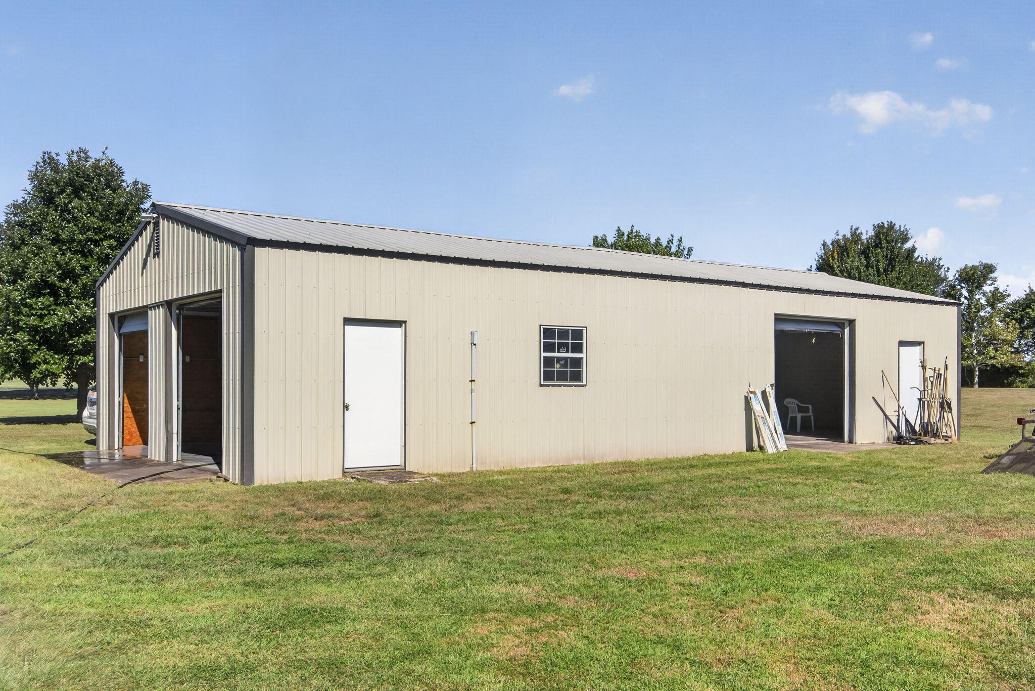 main property photo 41