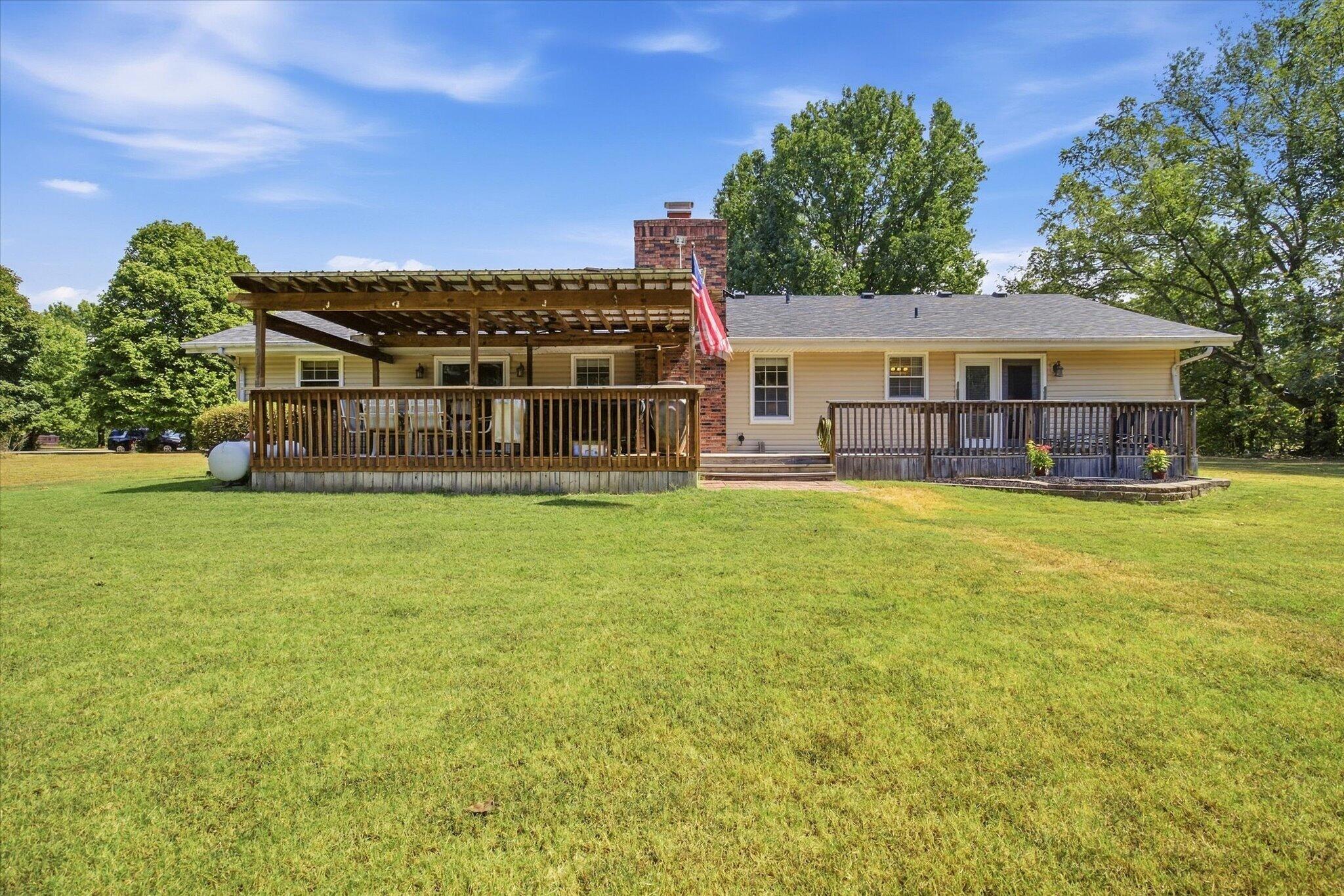 main property photo 23