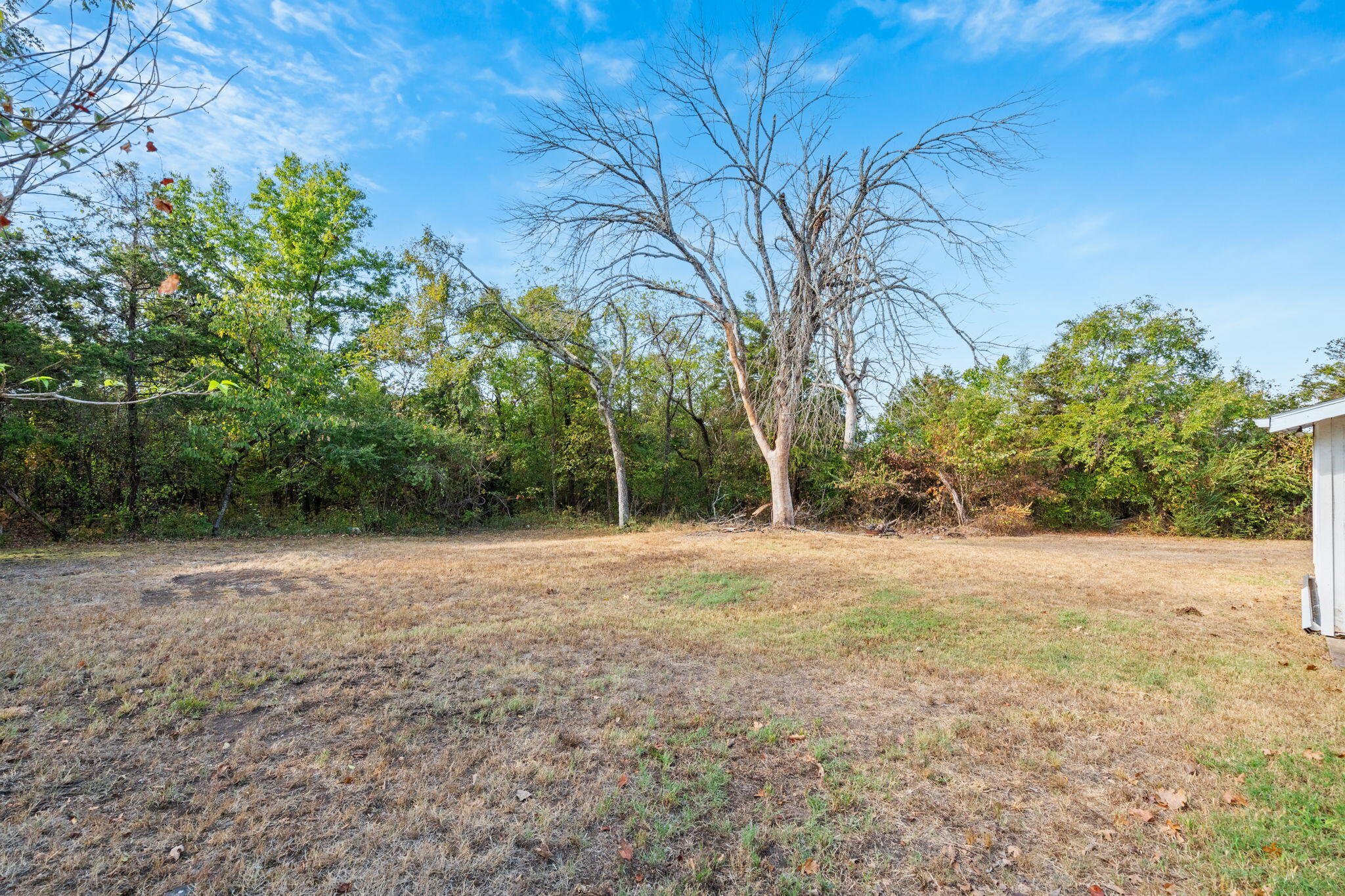 main property photo 31