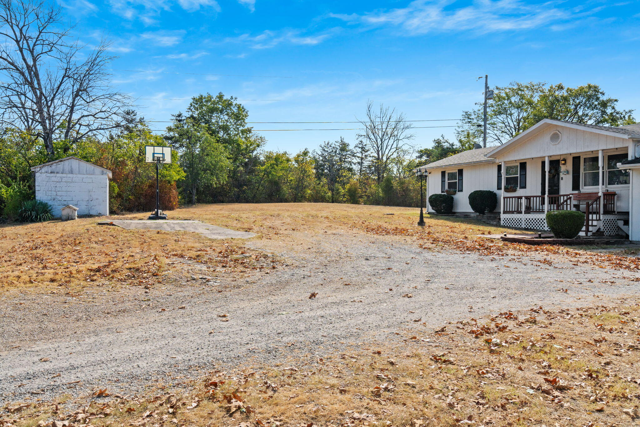main property photo 38
