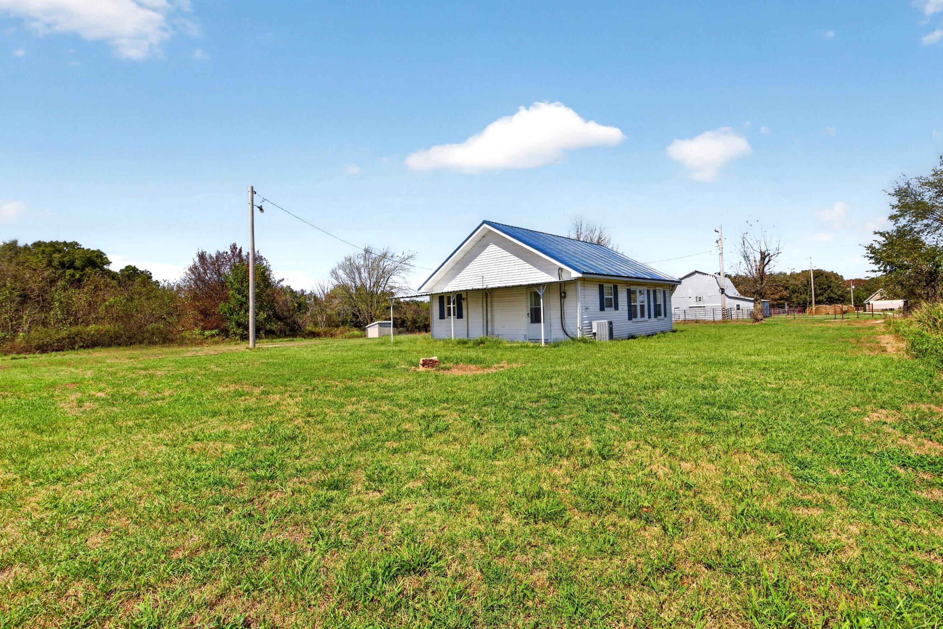 main property photo 13