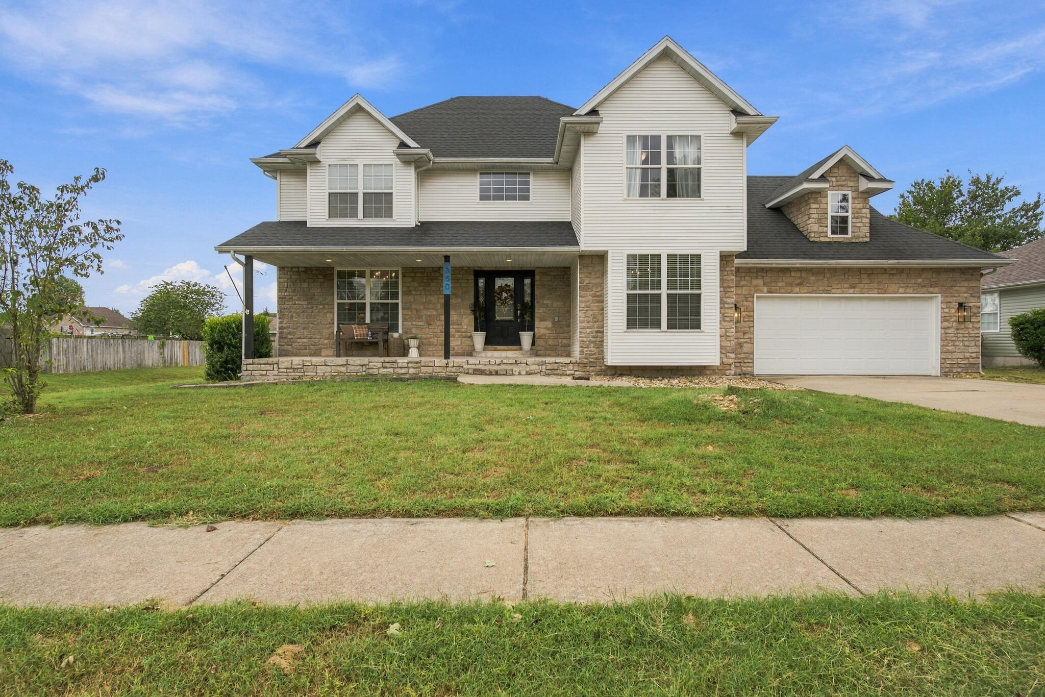 main property photo 2