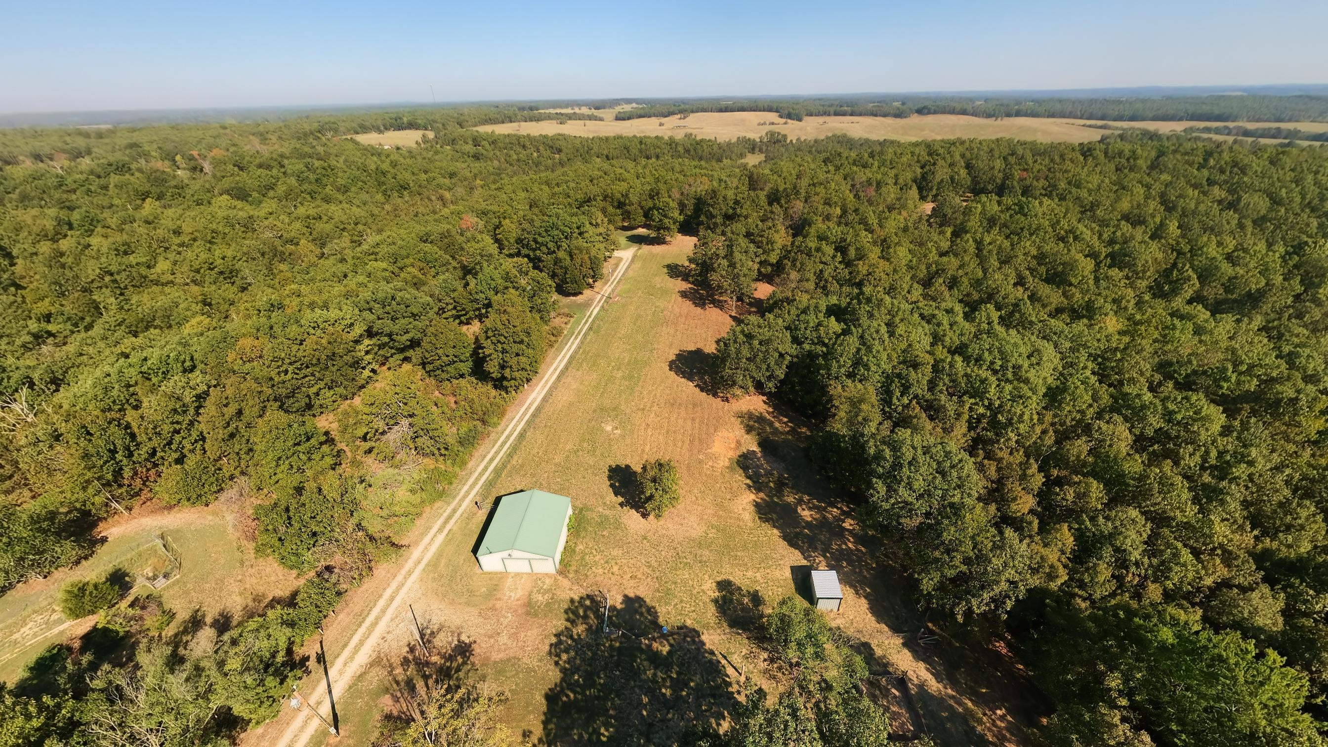main property photo 40