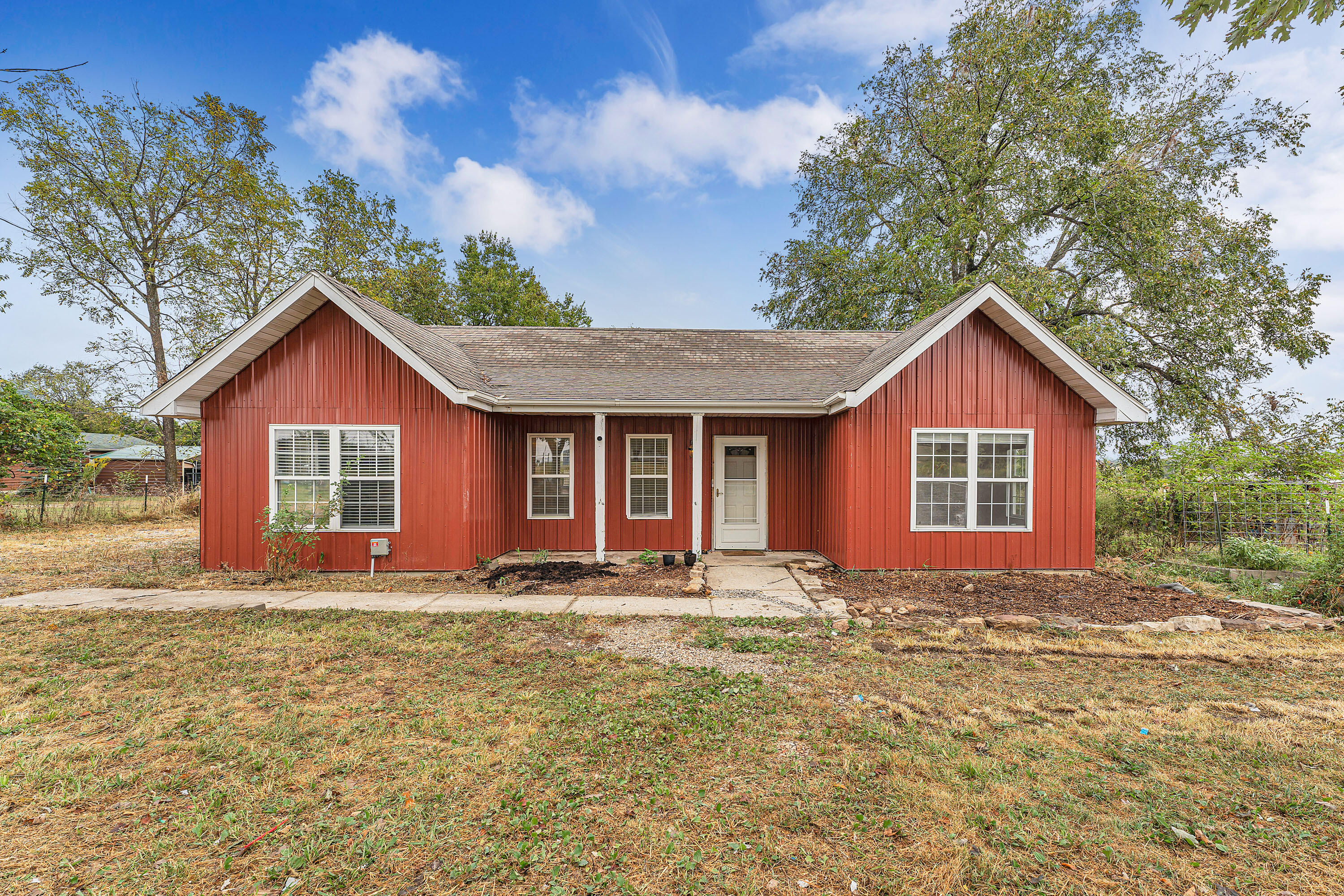 main property photo 47