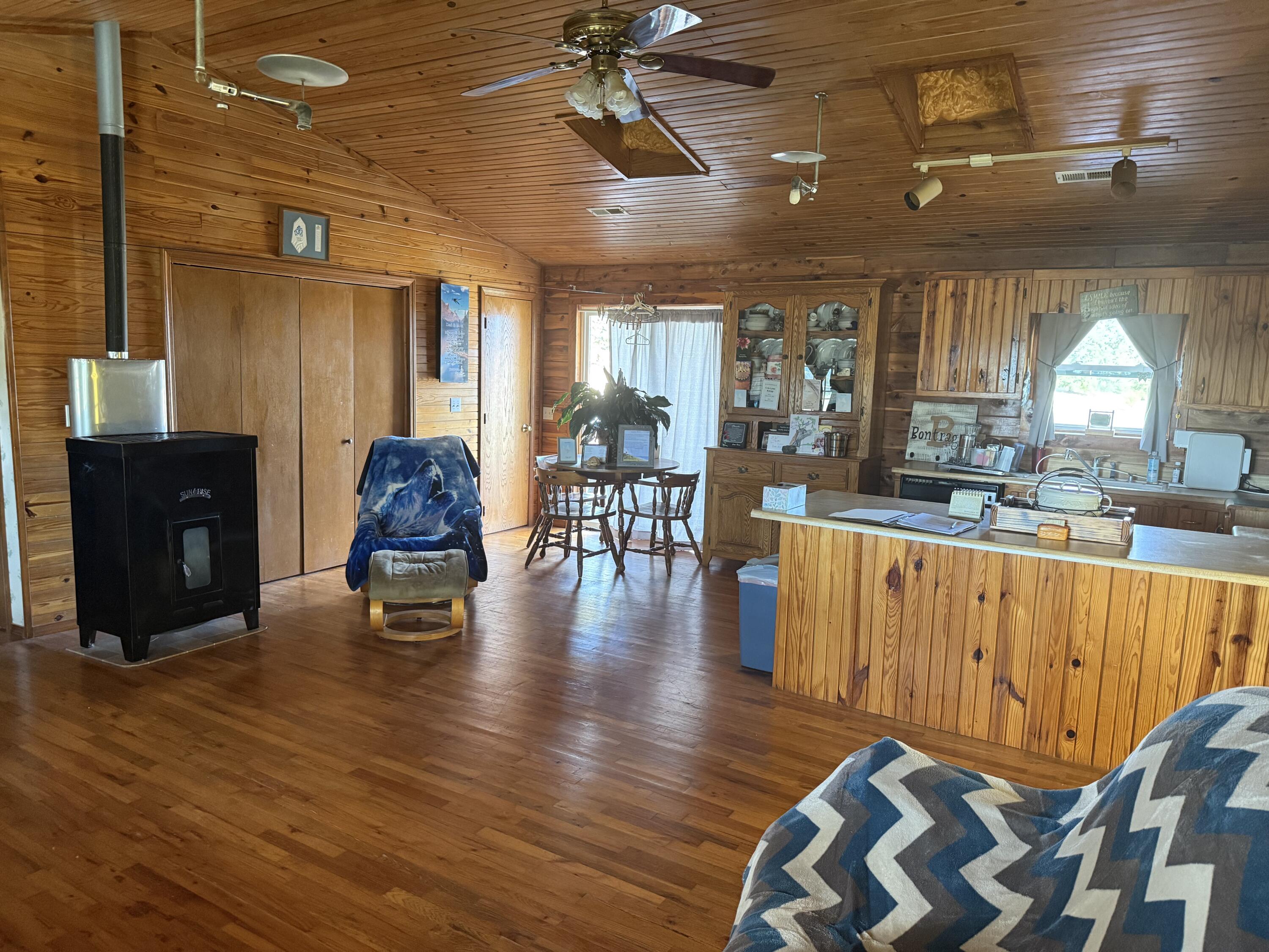 main property photo 5