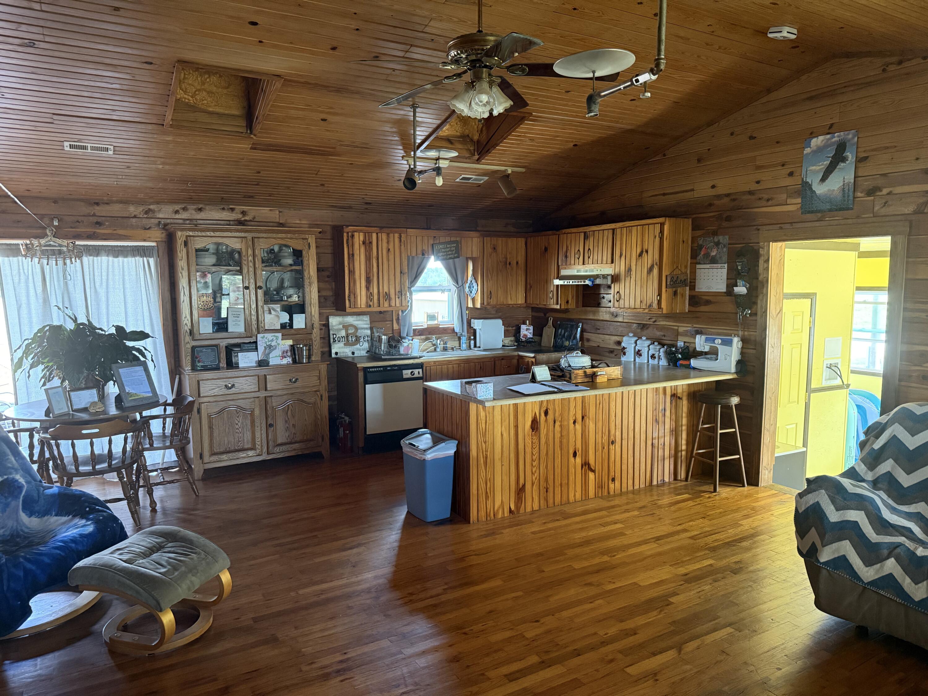 main property photo 36