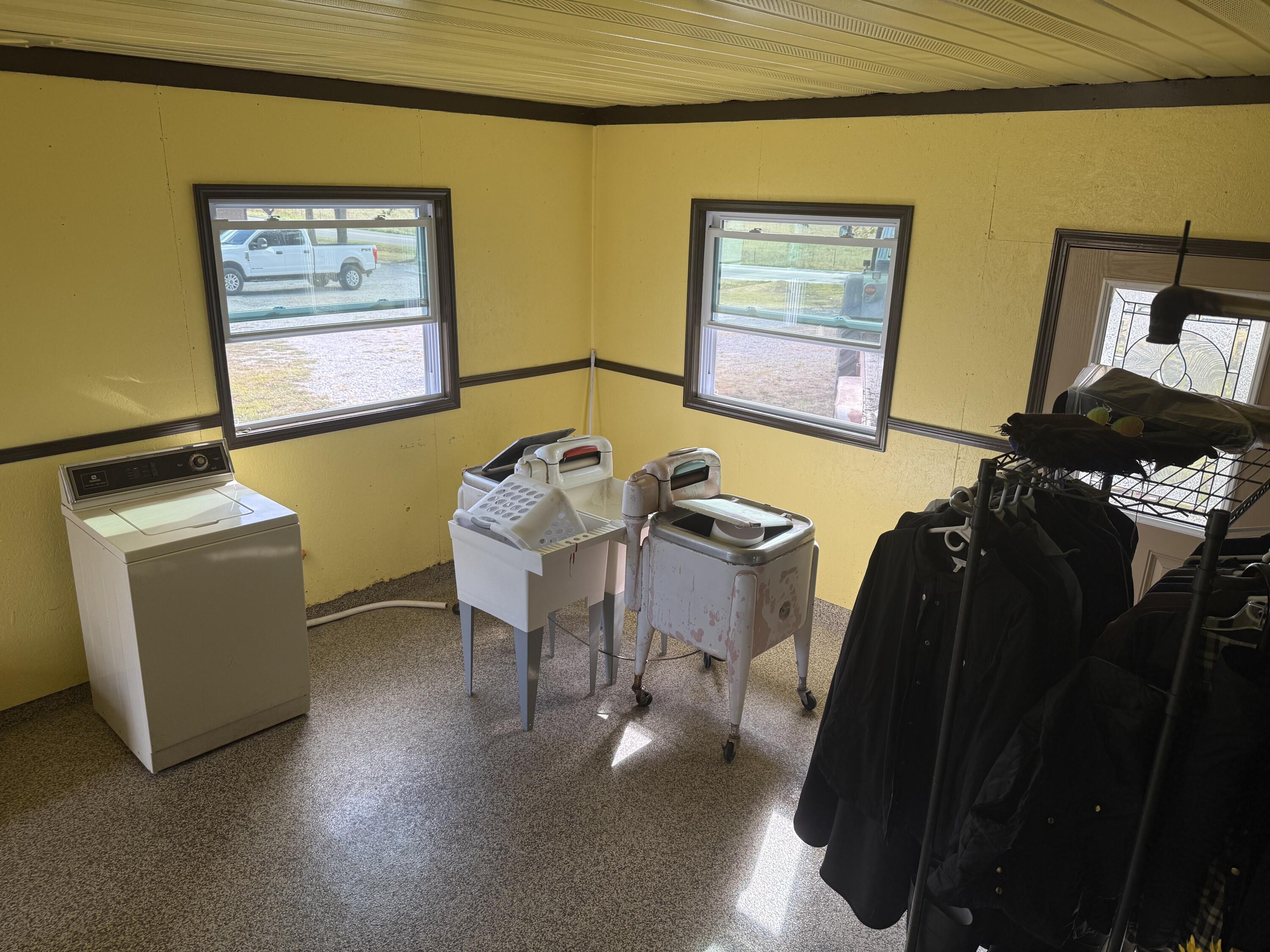 main property photo 50