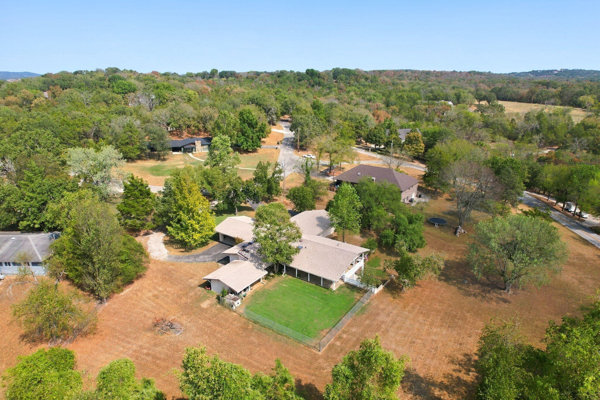 main property photo 38