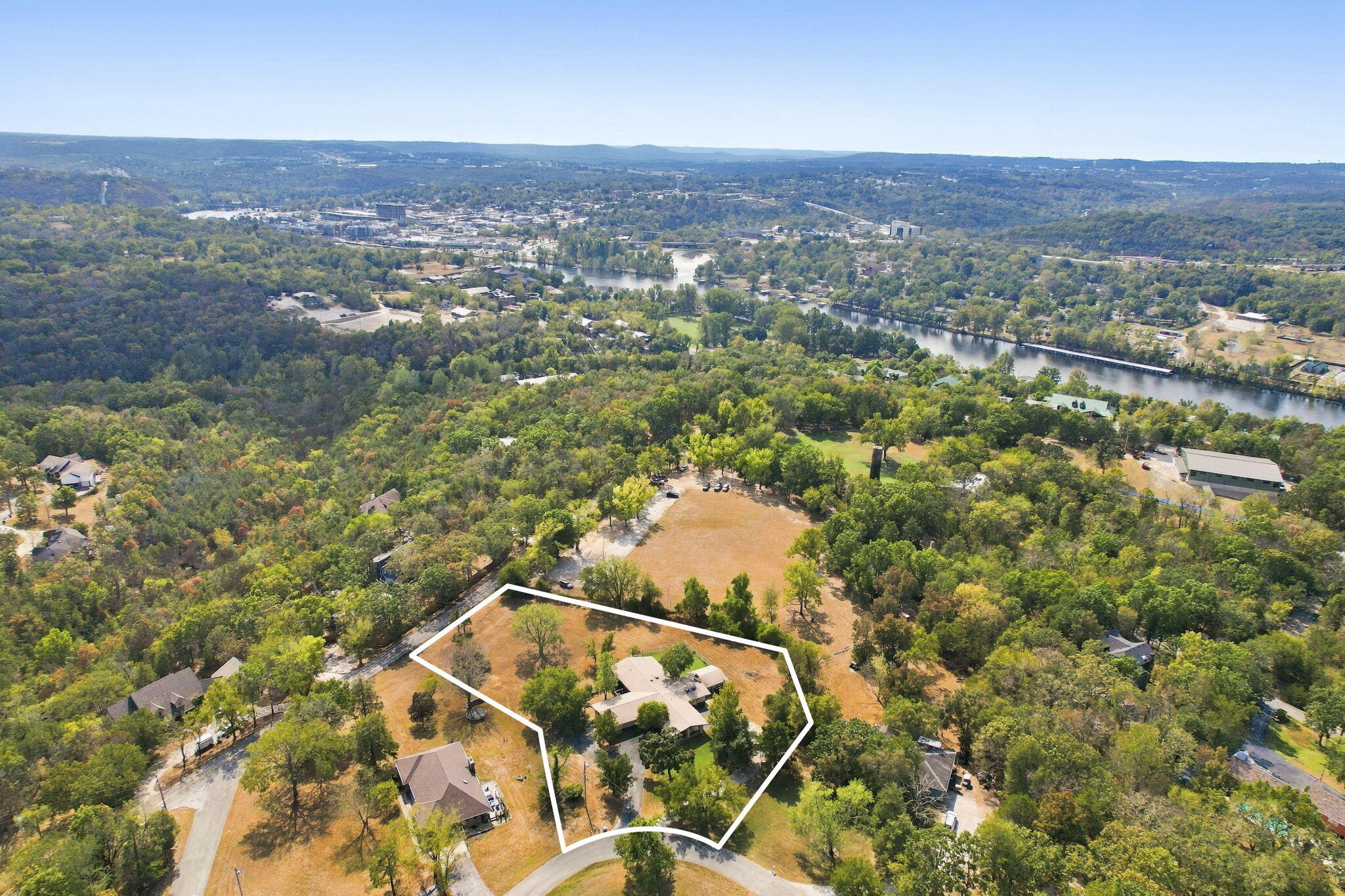 main property photo 40