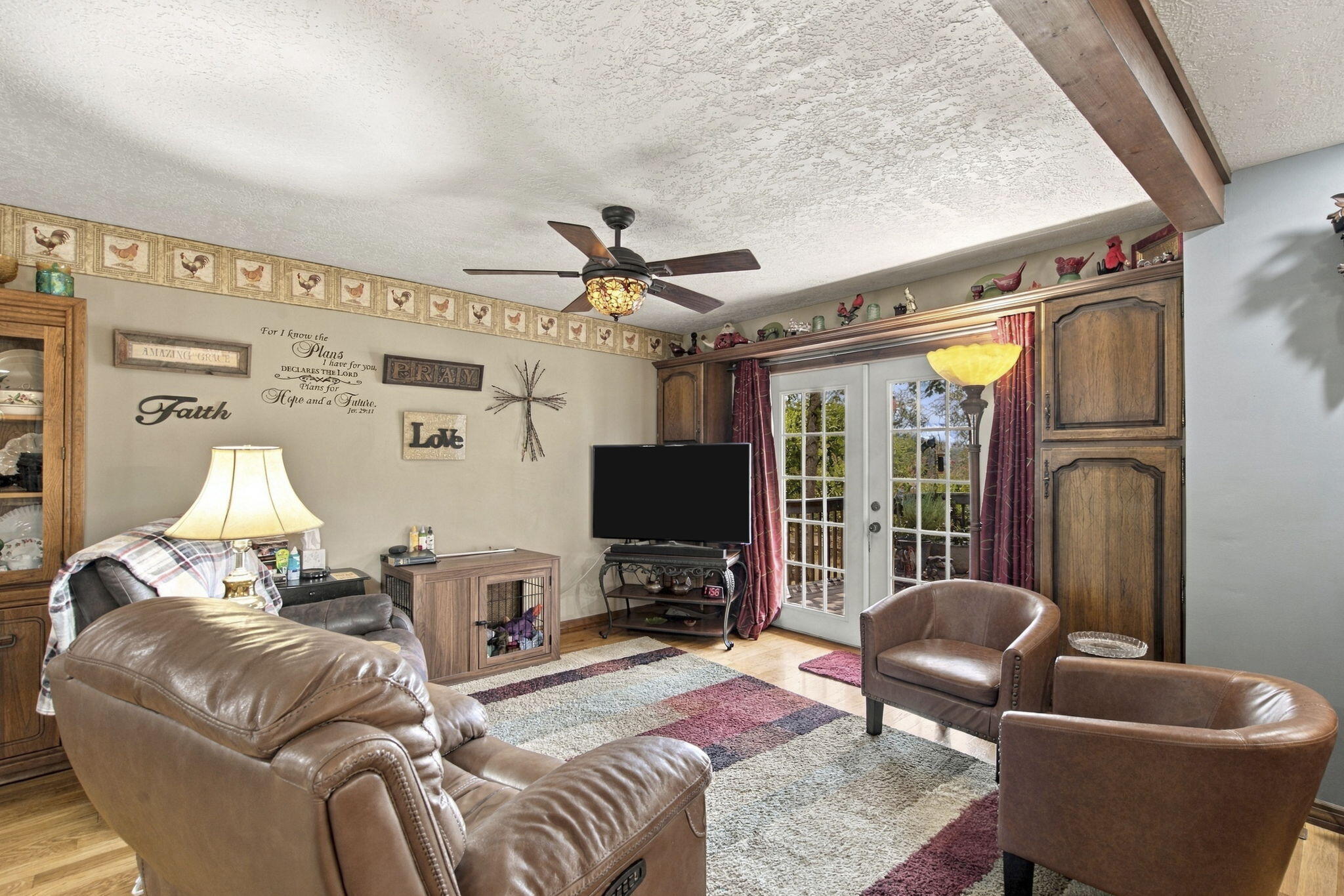 main property photo 7