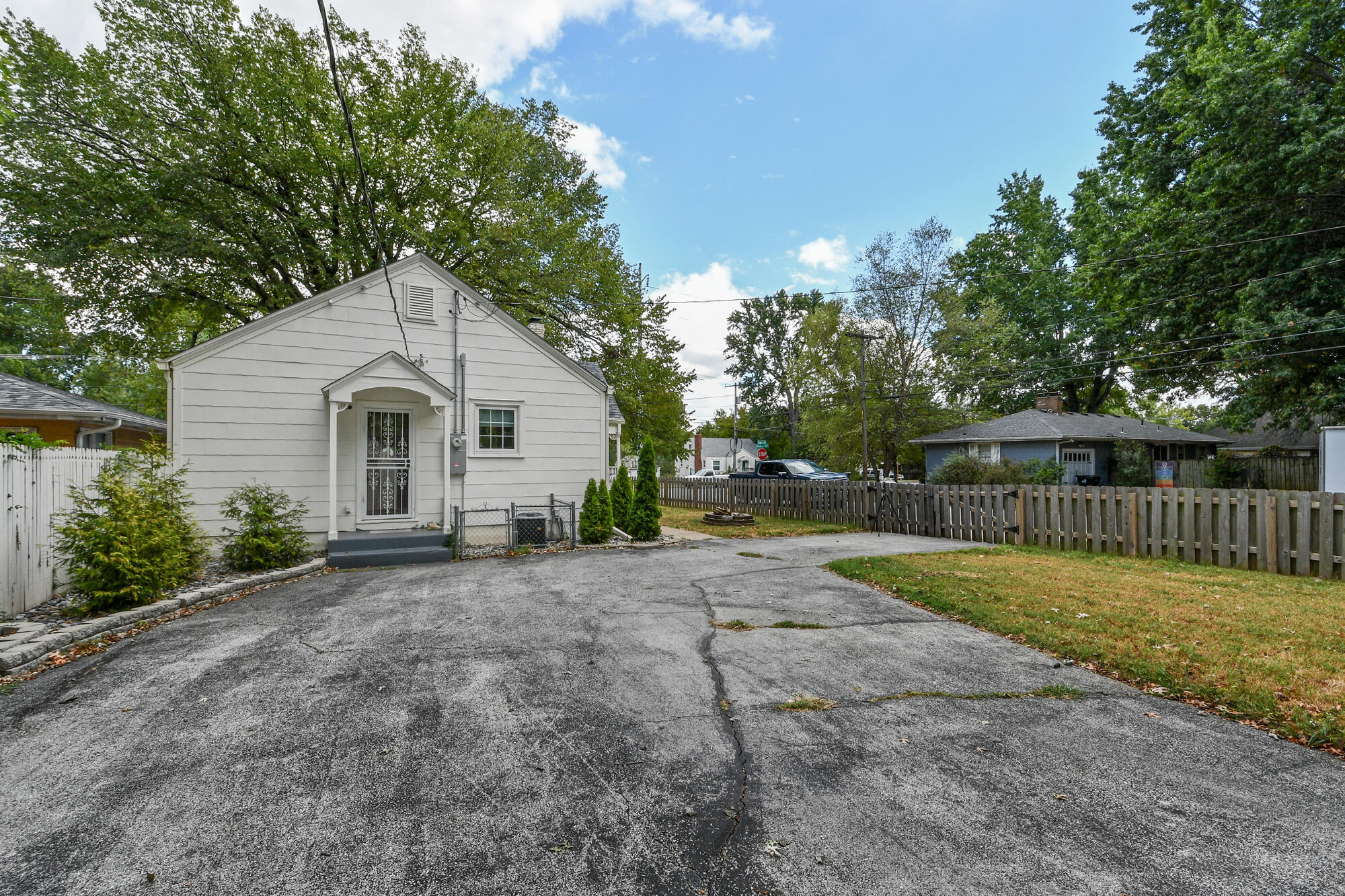 main property photo 38