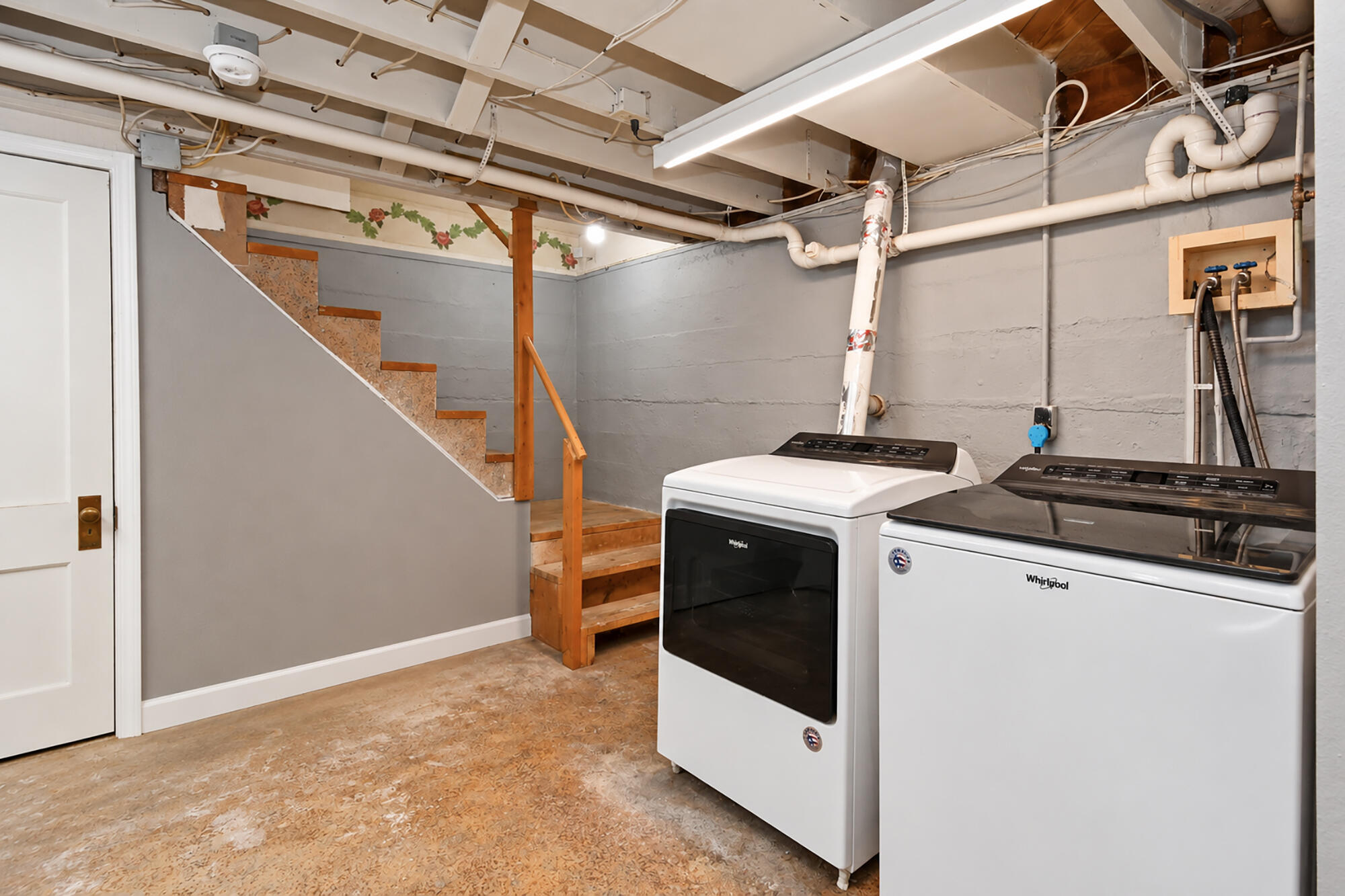 main property photo 39