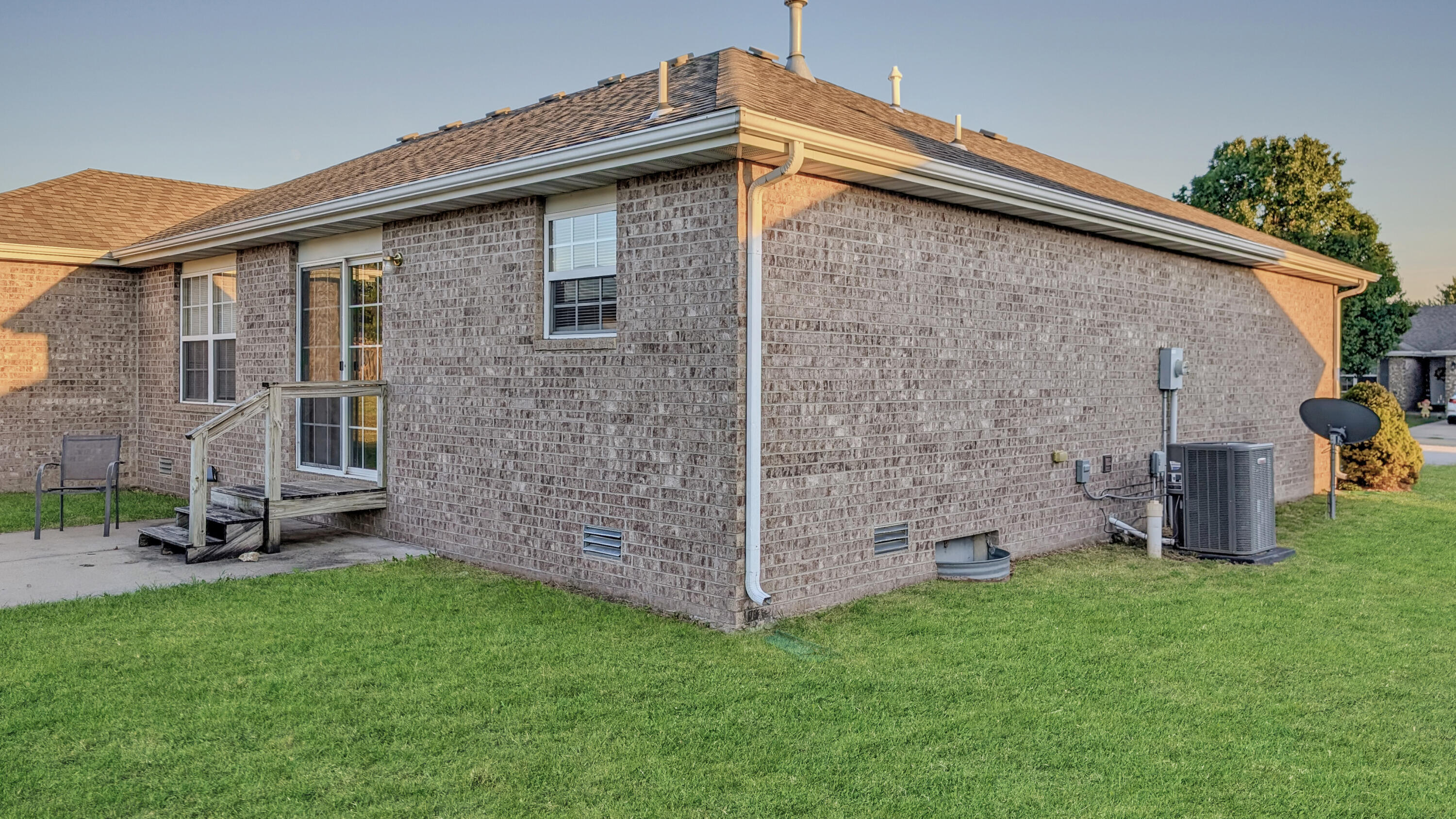 main property photo 20