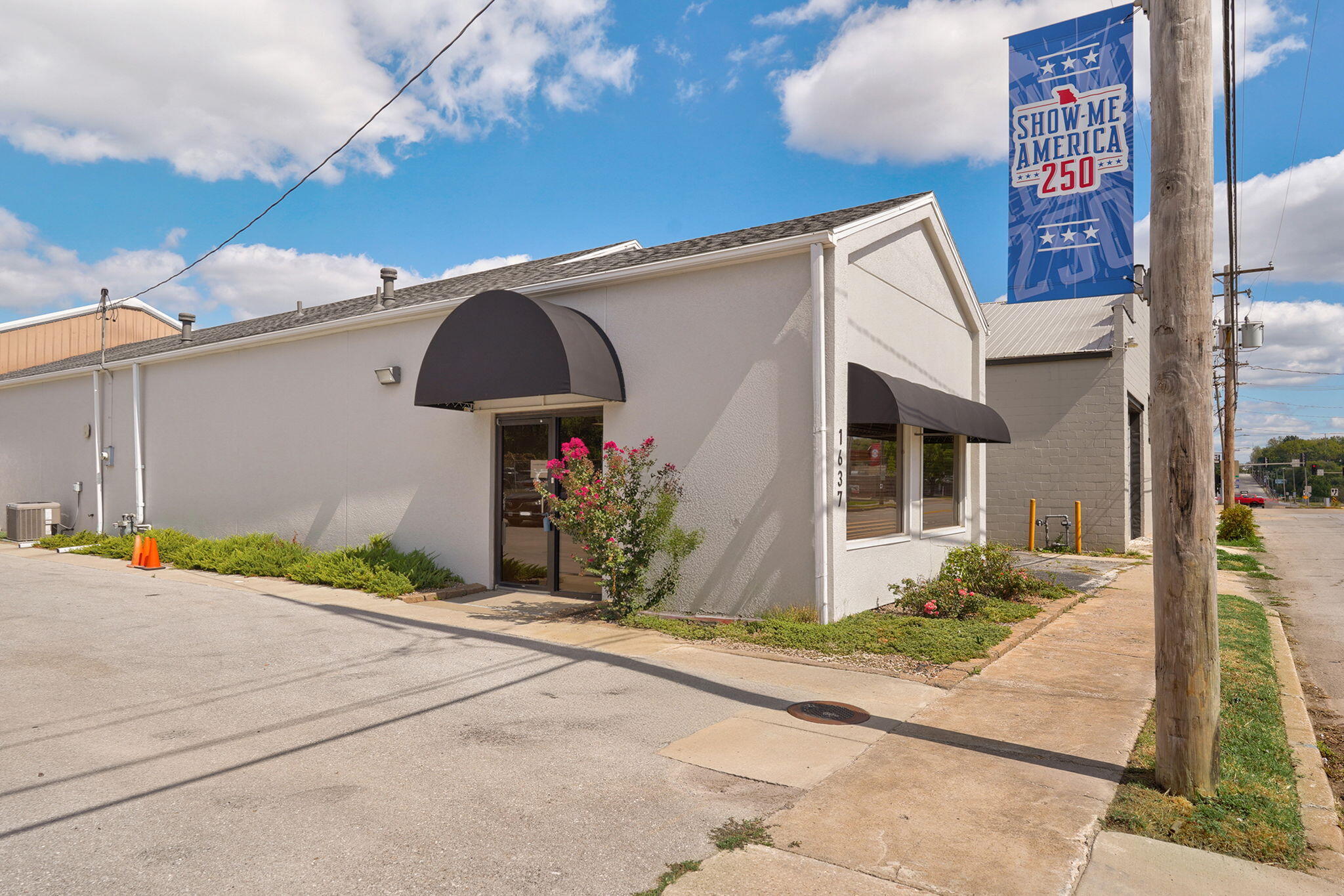 main property photo 22