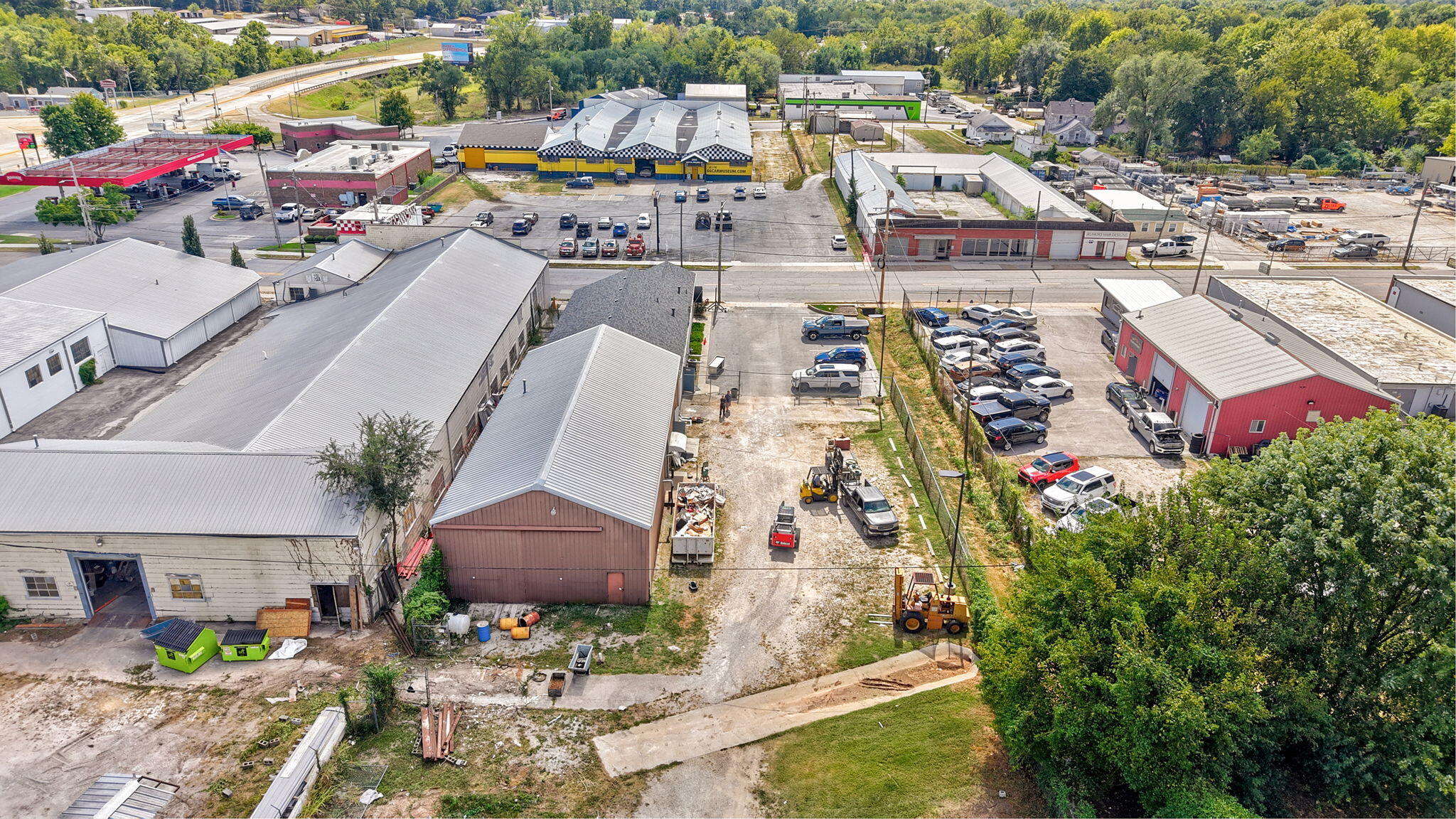 main property photo 25