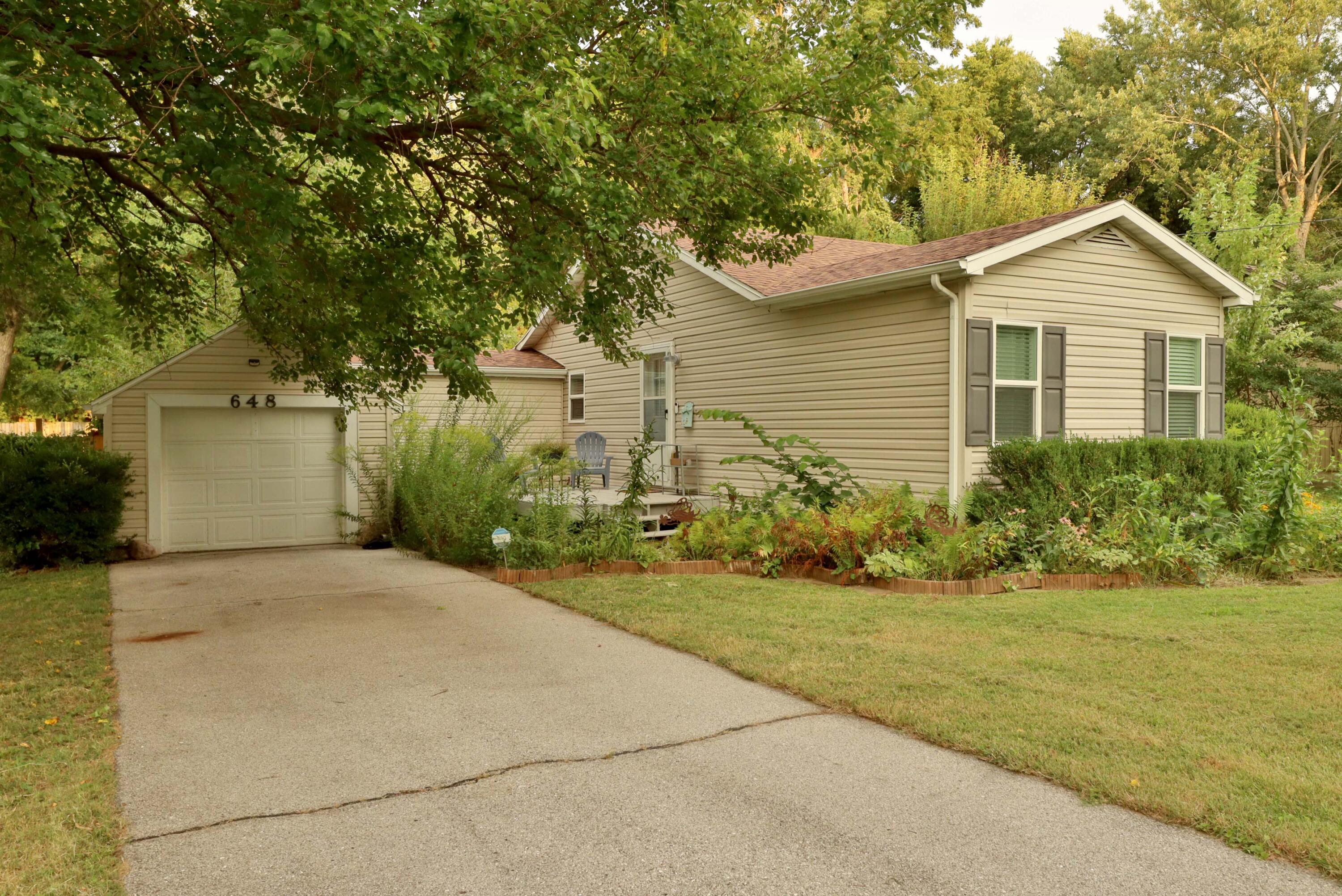 main property photo 41
