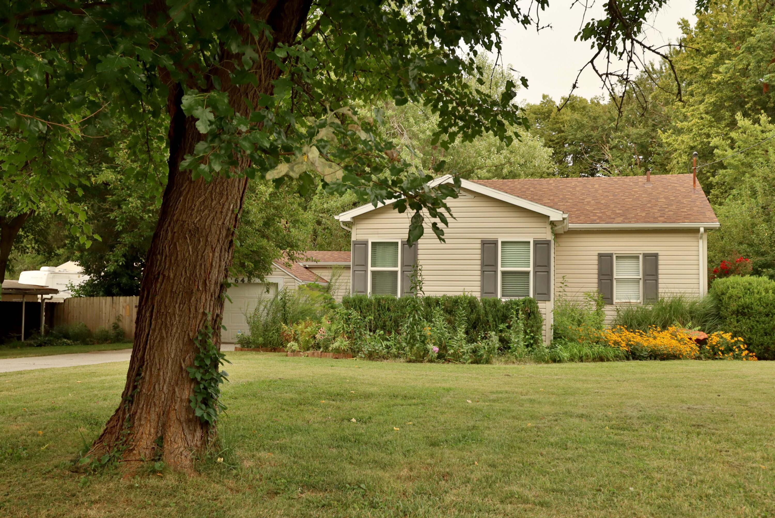 main property photo 42