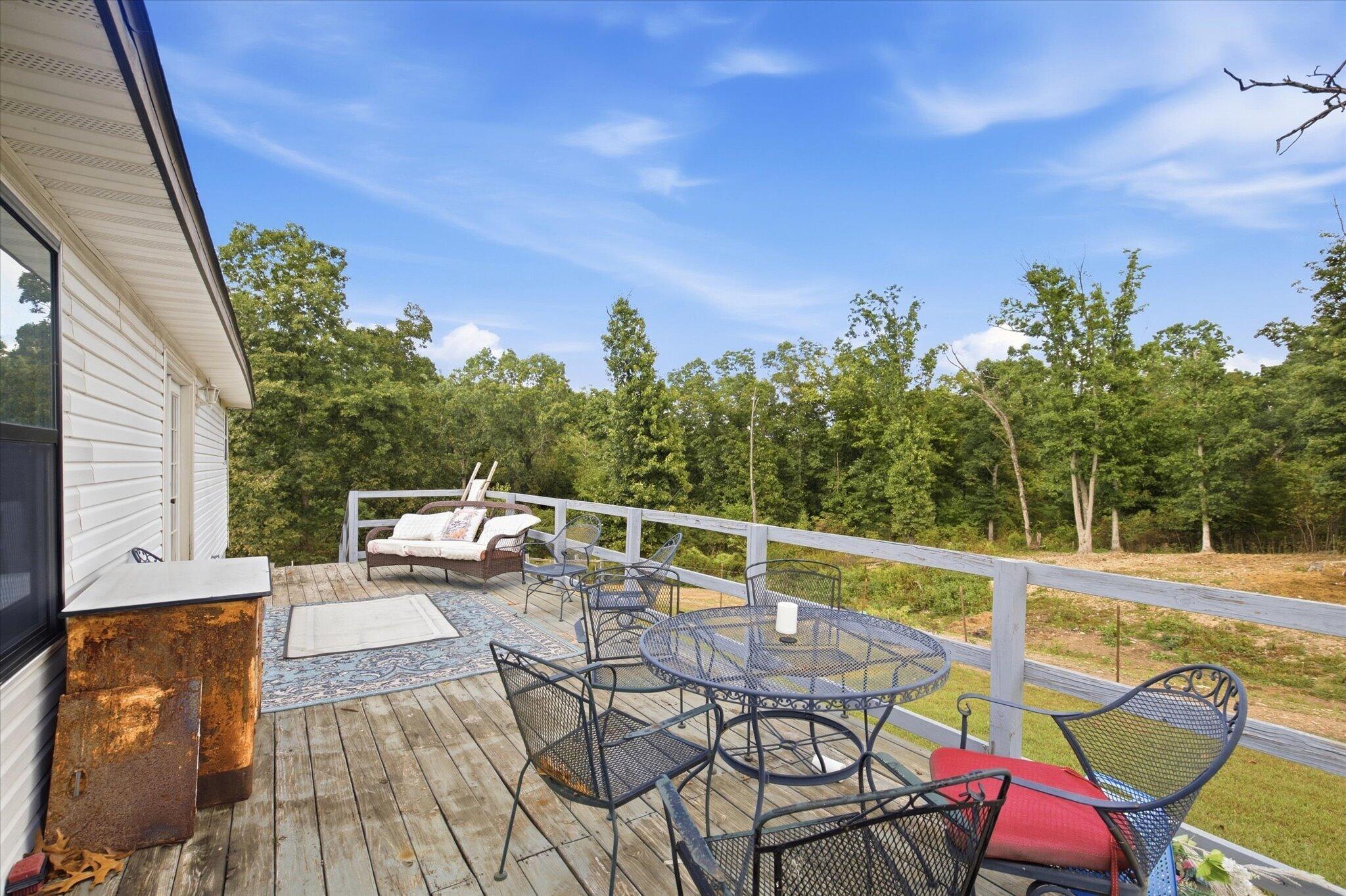main property photo 9