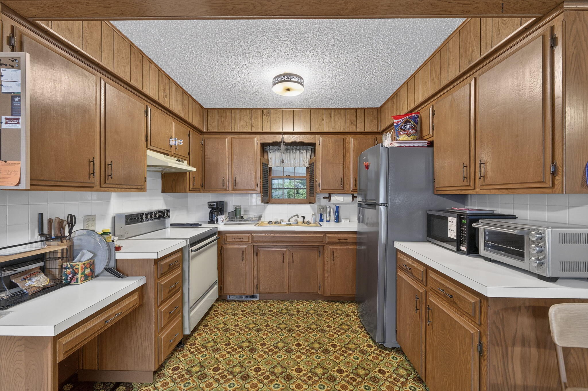 main property photo 17