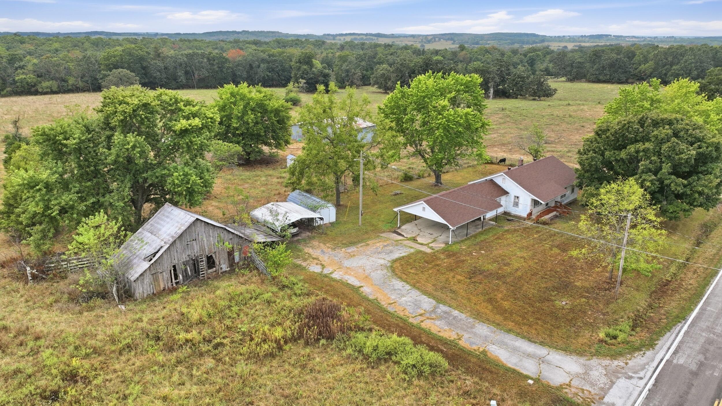 main property photo 17
