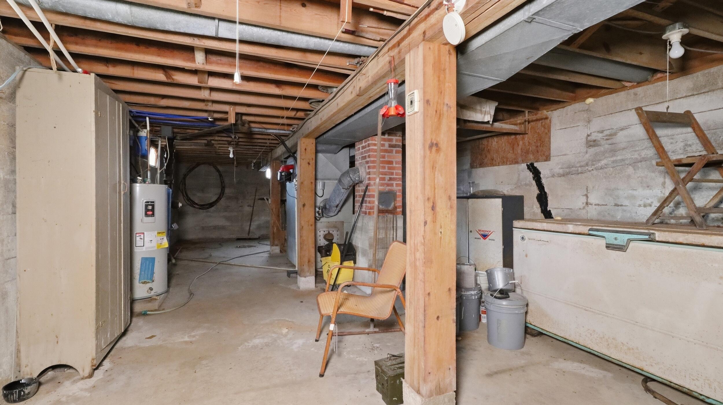 main property photo 39