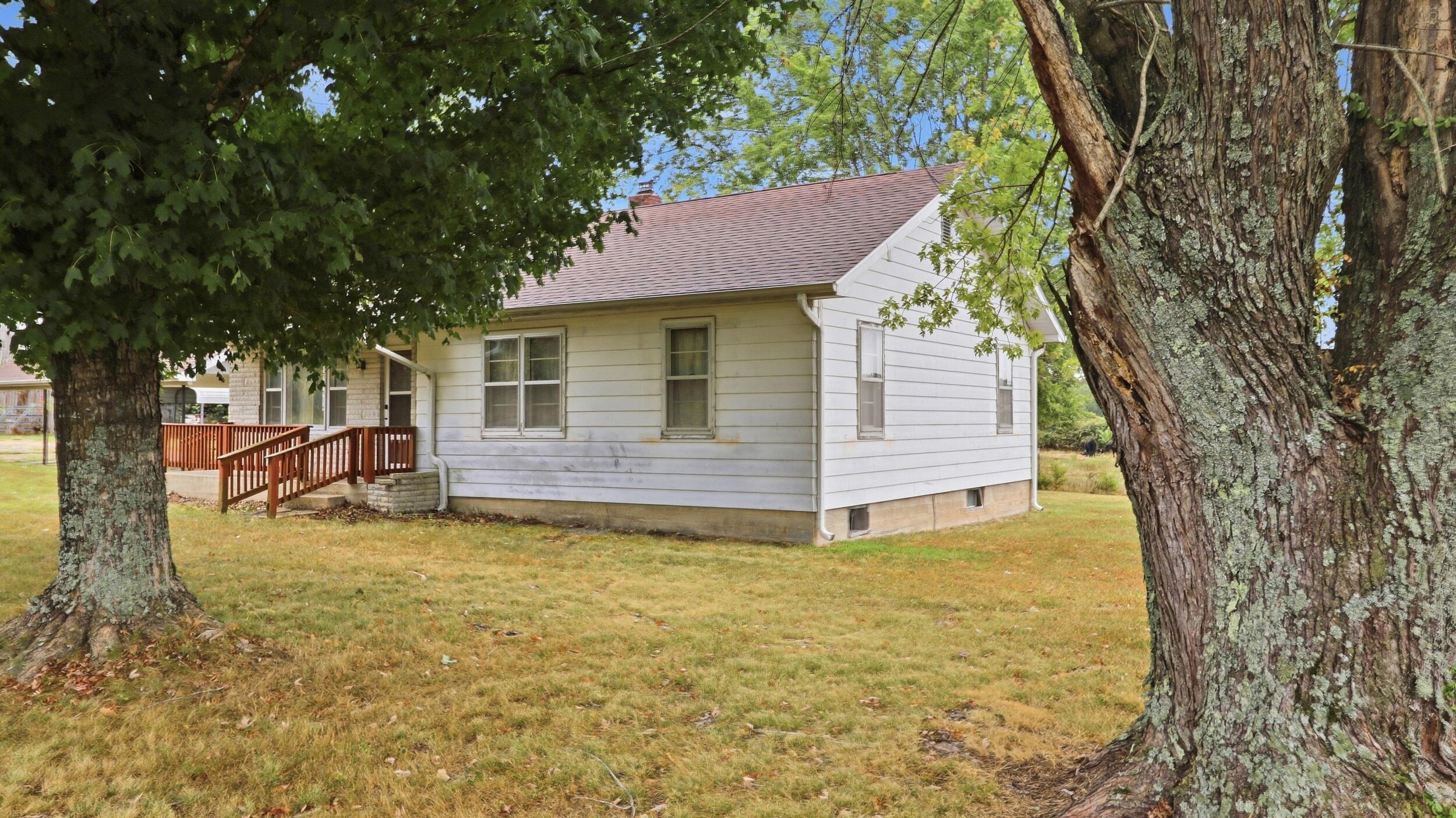 main property photo 42
