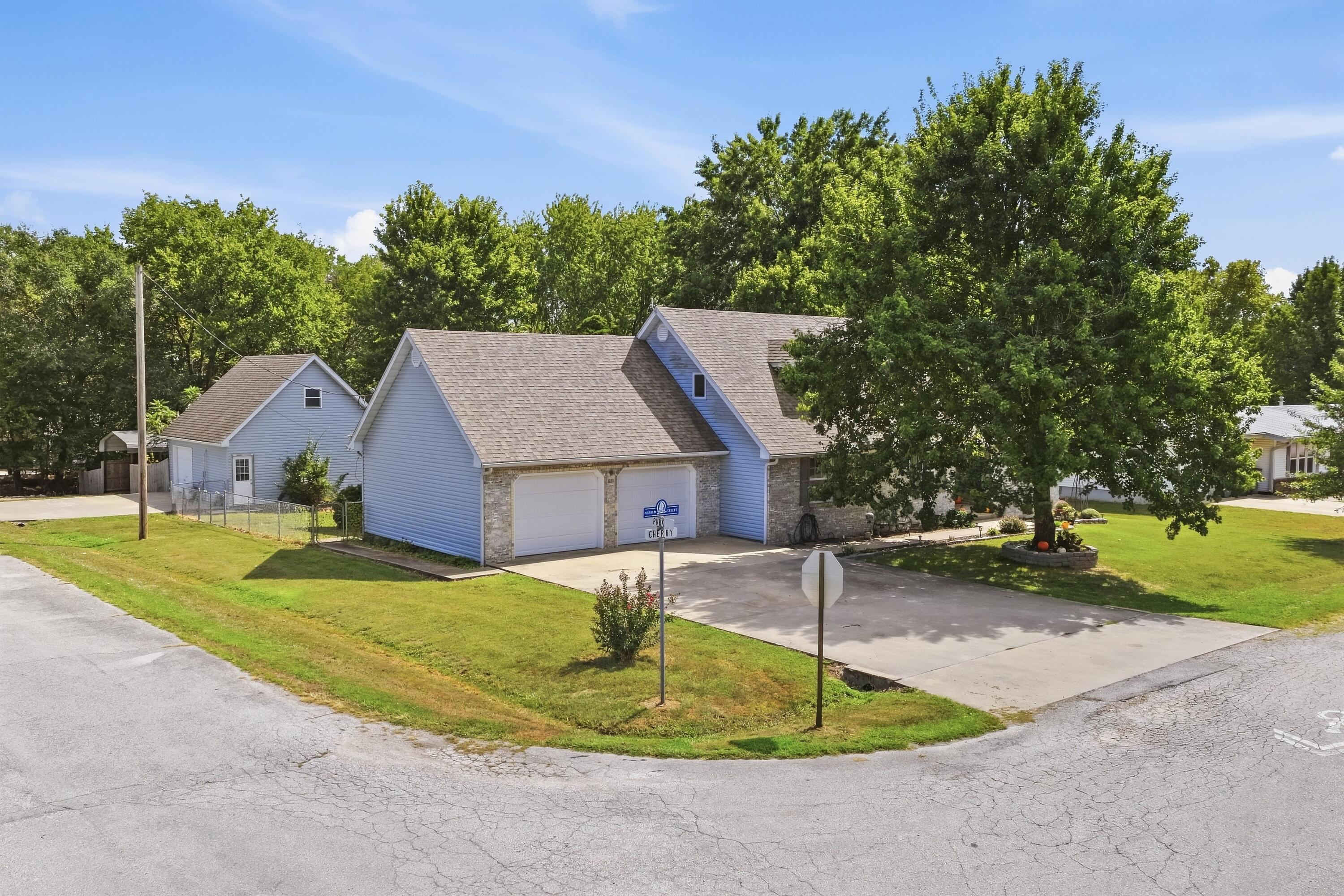 main property photo 54