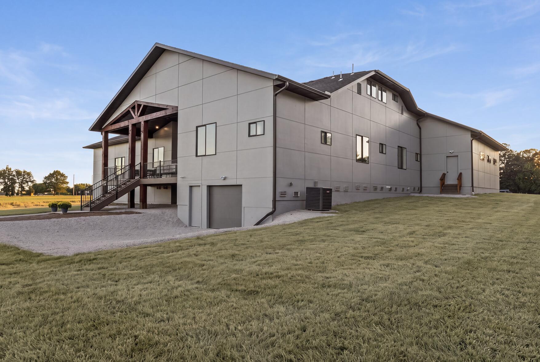 main property photo 75