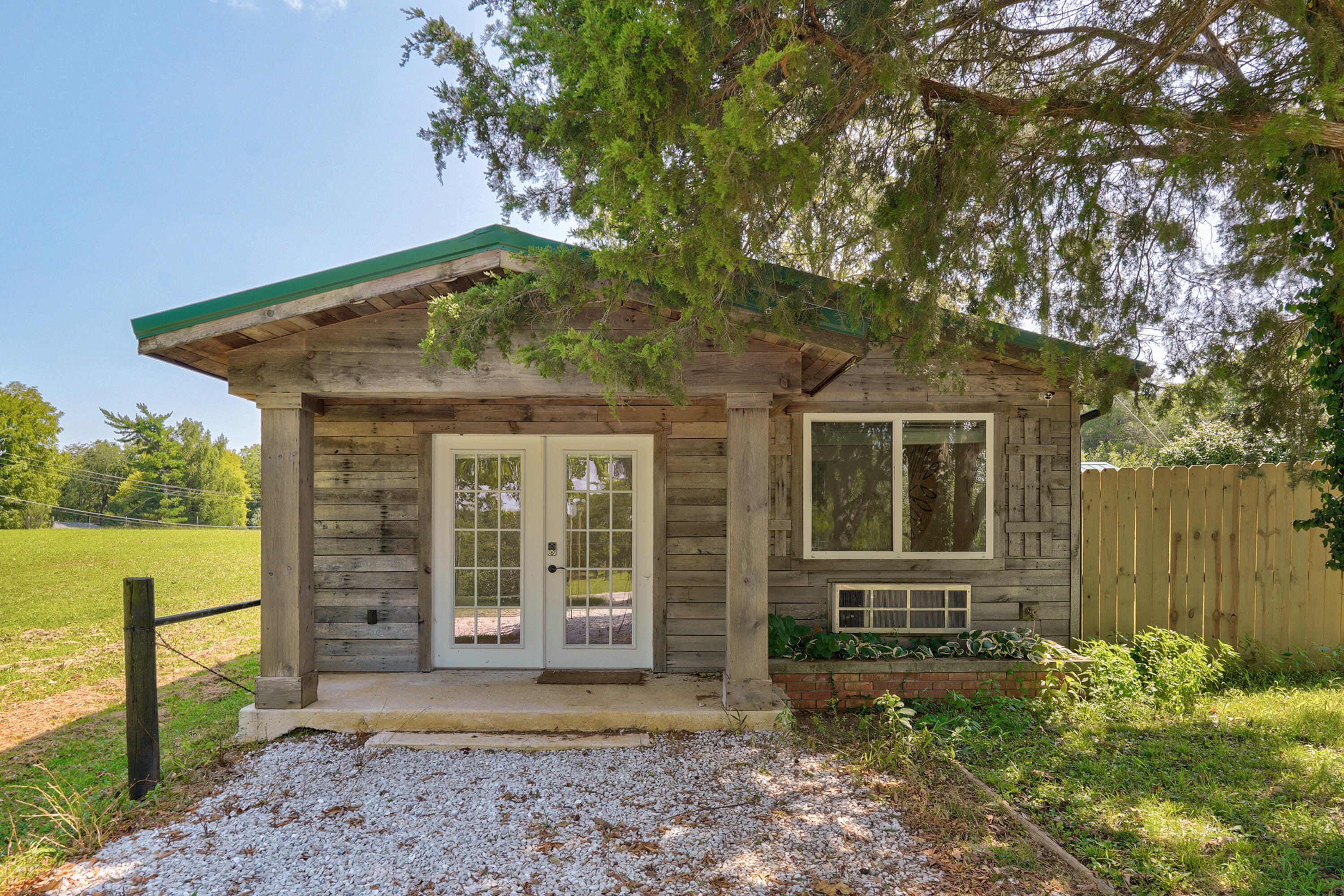main property photo 39