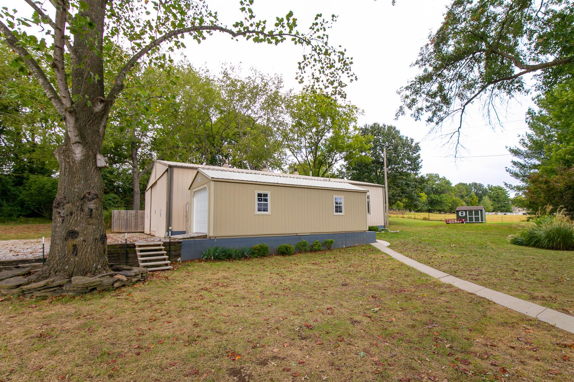 main property photo 59