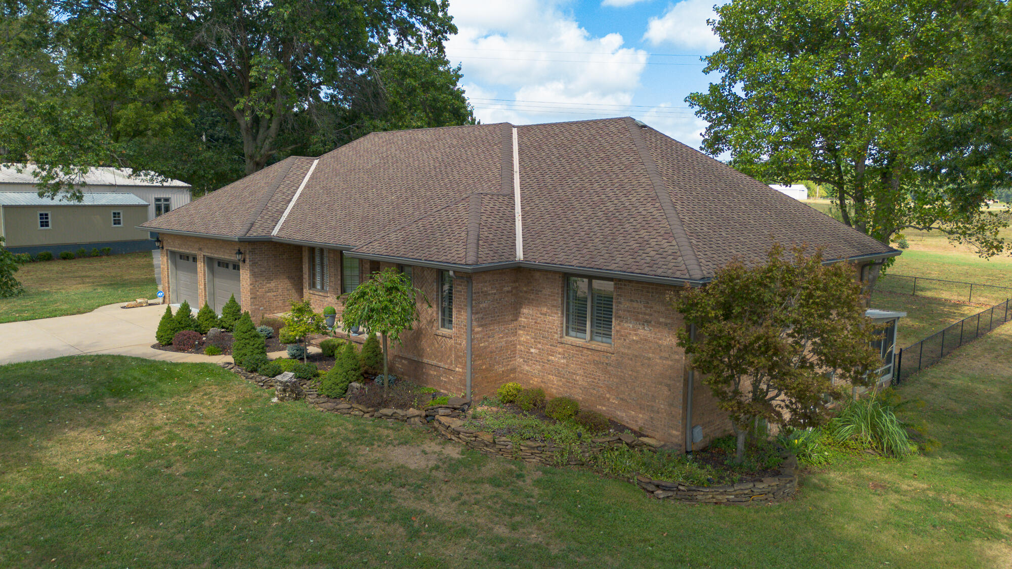 main property photo 70