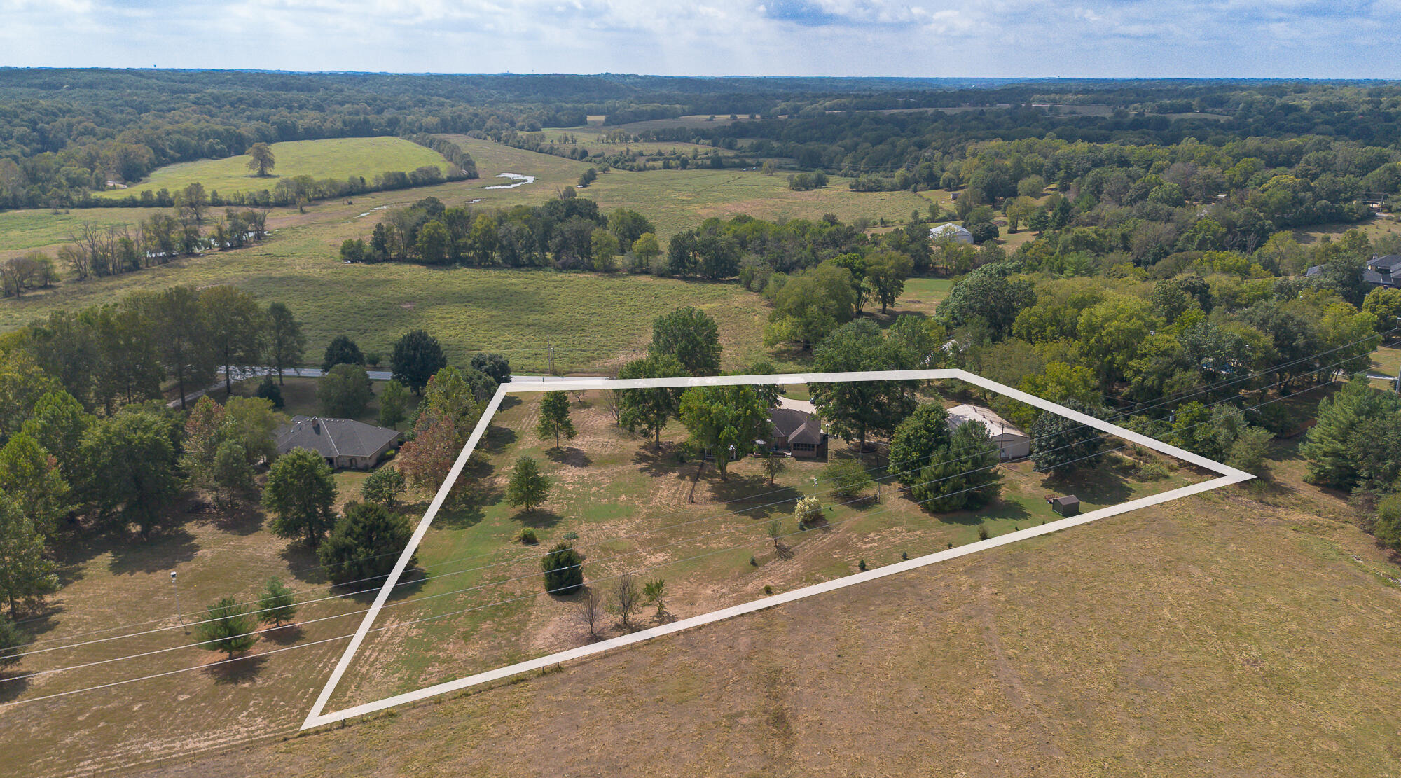 main property photo 78
