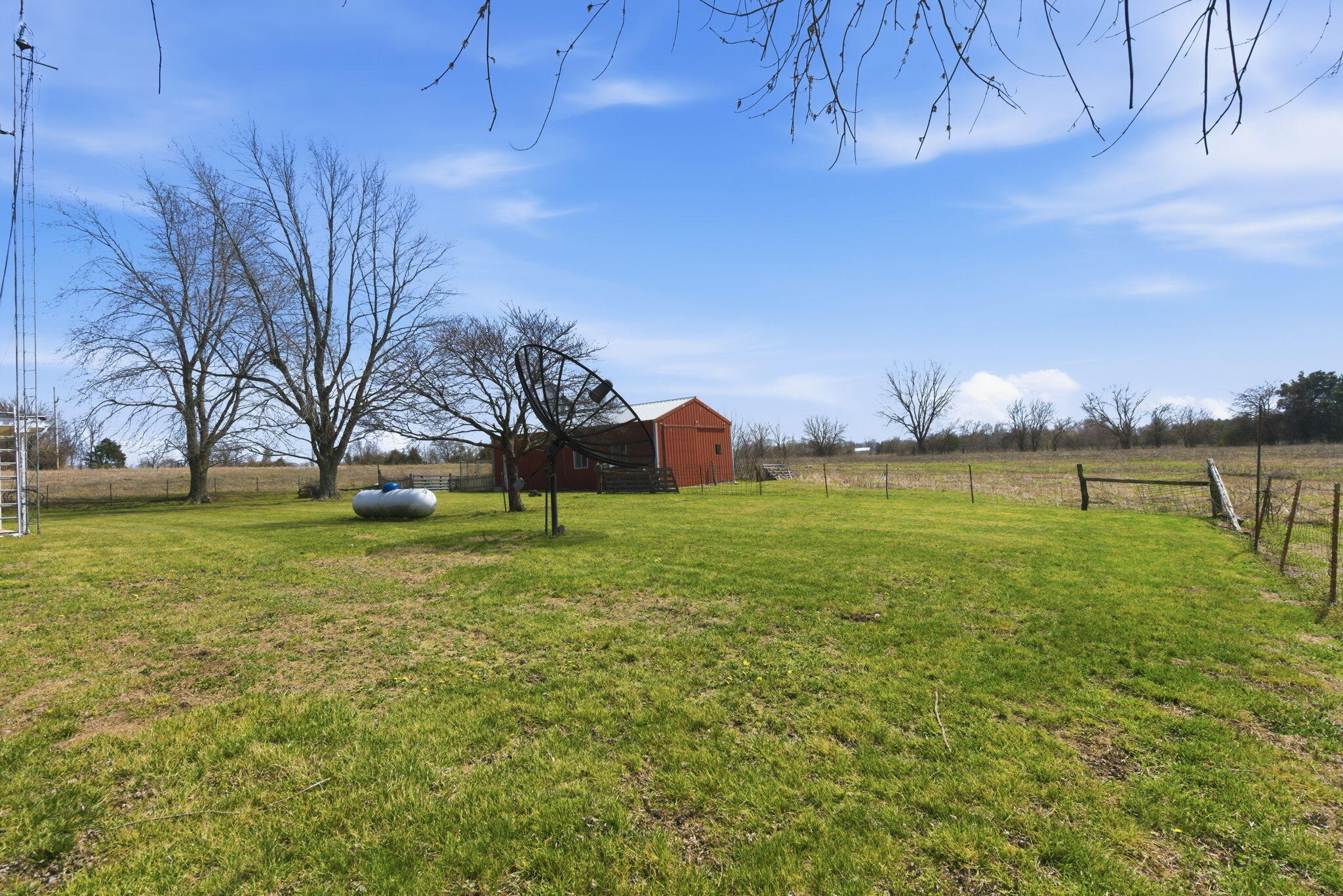 main property photo 37