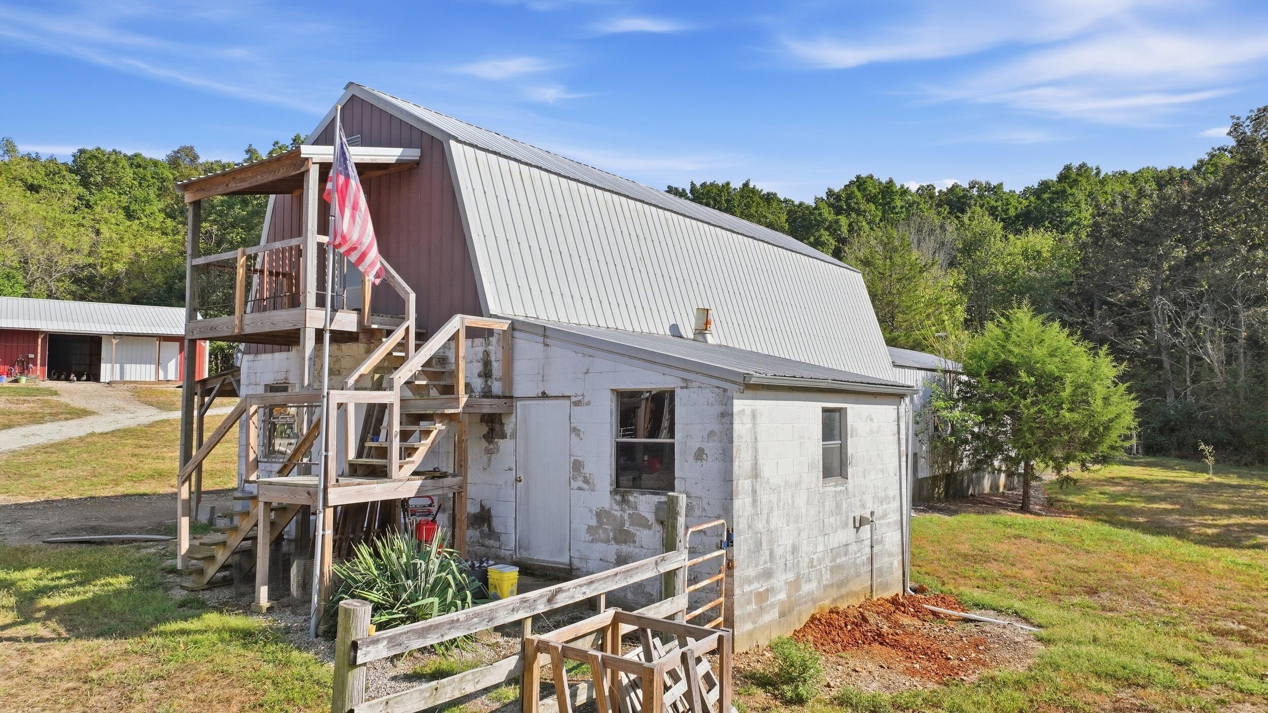 main property photo 24