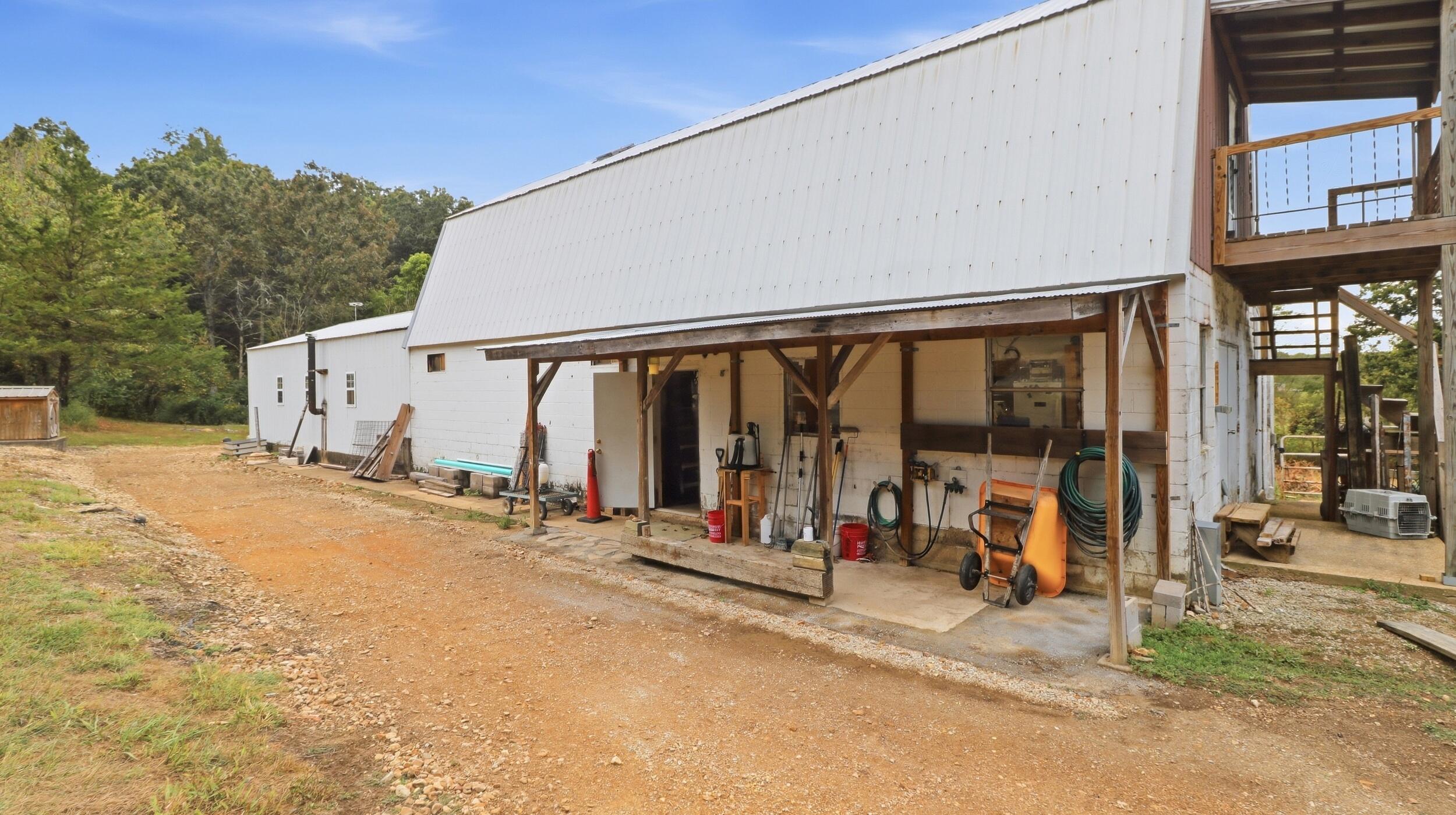 main property photo 78