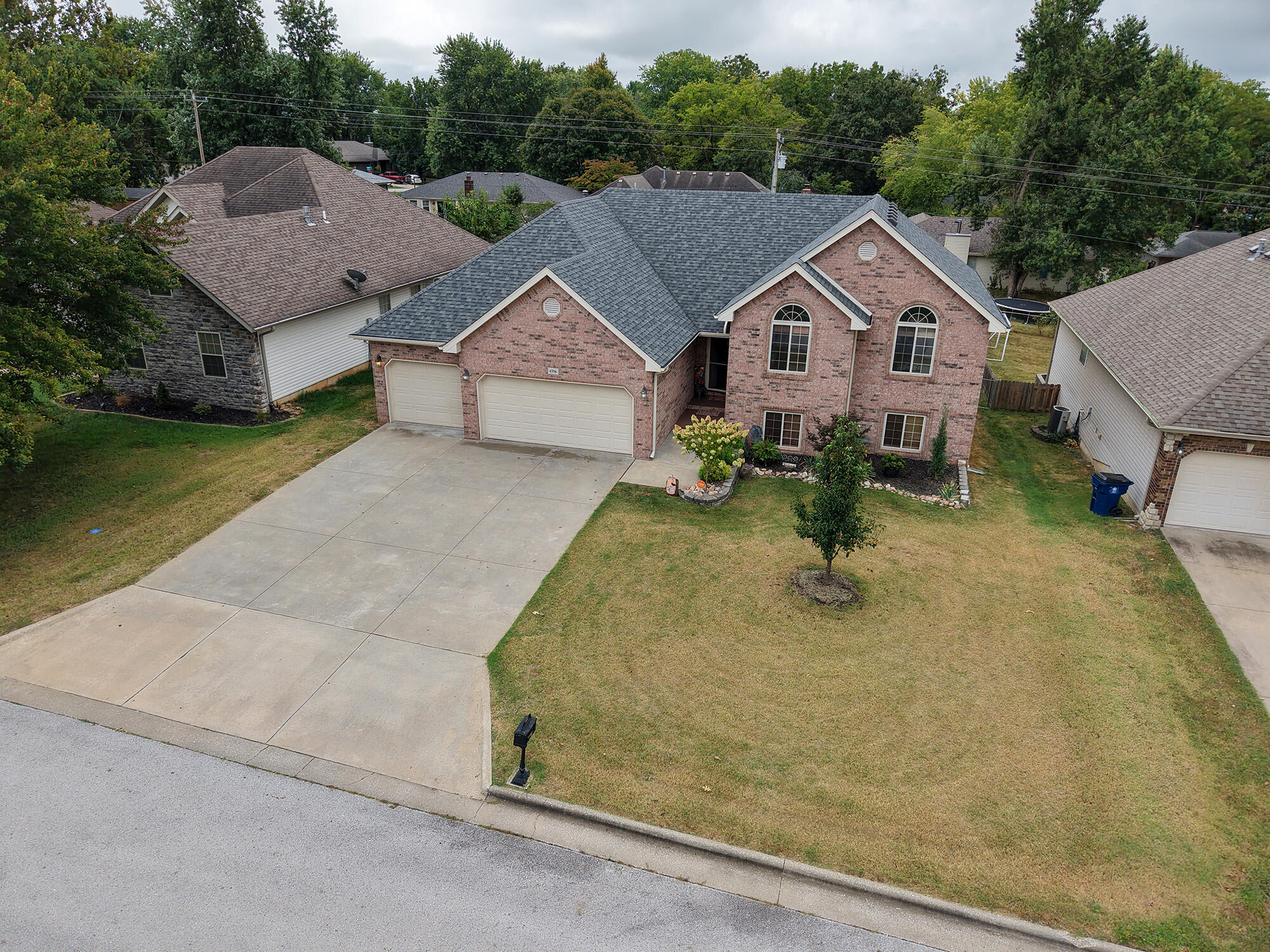 main property photo 58