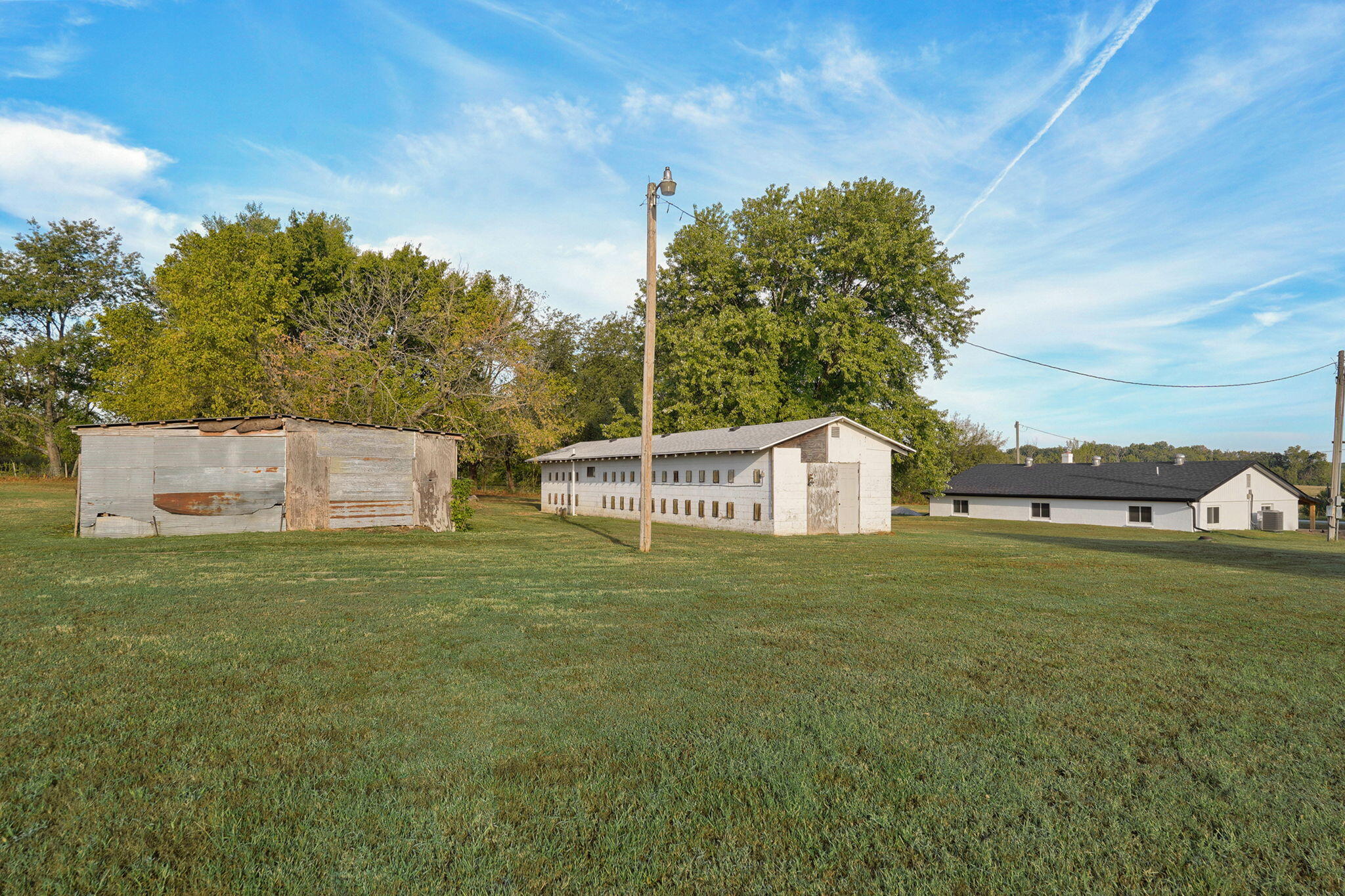 main property photo 30